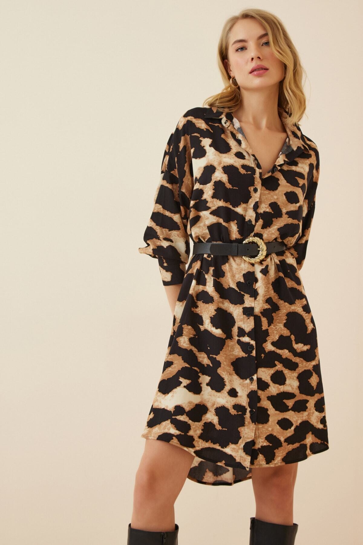 Kadın Bej Siyah Leopar Desenli Önden Düğmeli Oversize Viskon Gömlek Elbise HZL22S-BD158591