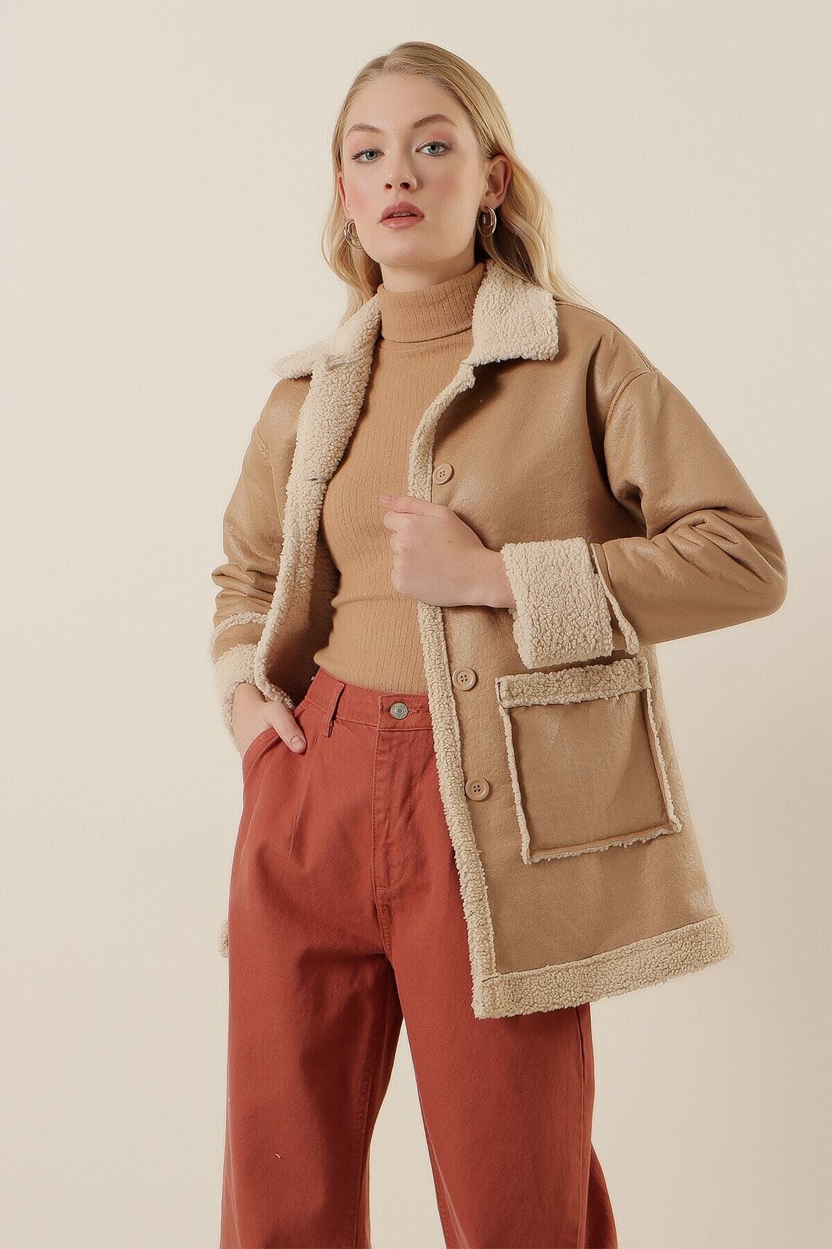 Kadın Bej Yakası Ve İçi Kürklü Önden Düğmeli Suni Deri Mont HZL23W-BD191001