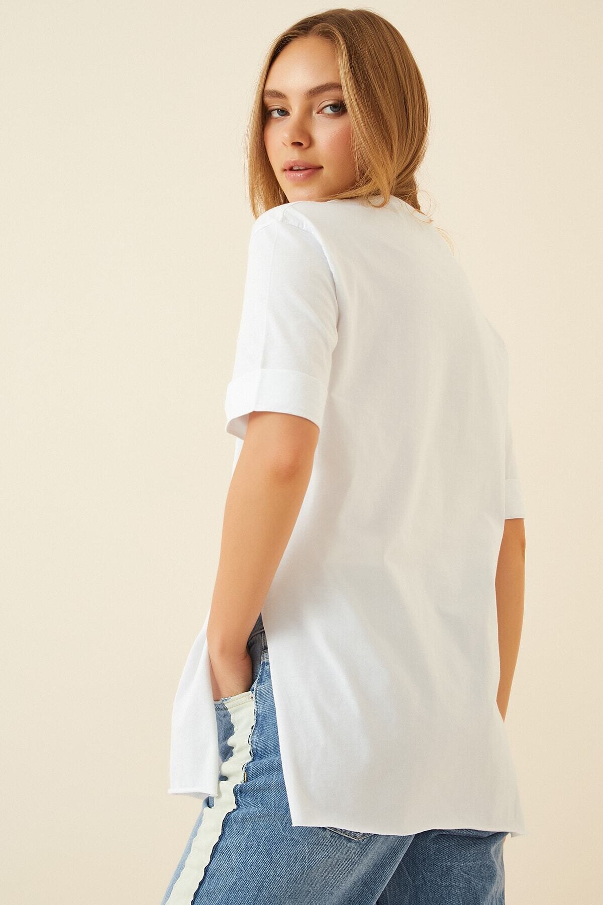 Kadın Beyaz Bisiklet Yaka Yandan Yırtmaçlı Kolu Katlı Oversize Örme T-Shirt HZL22S-BD143251