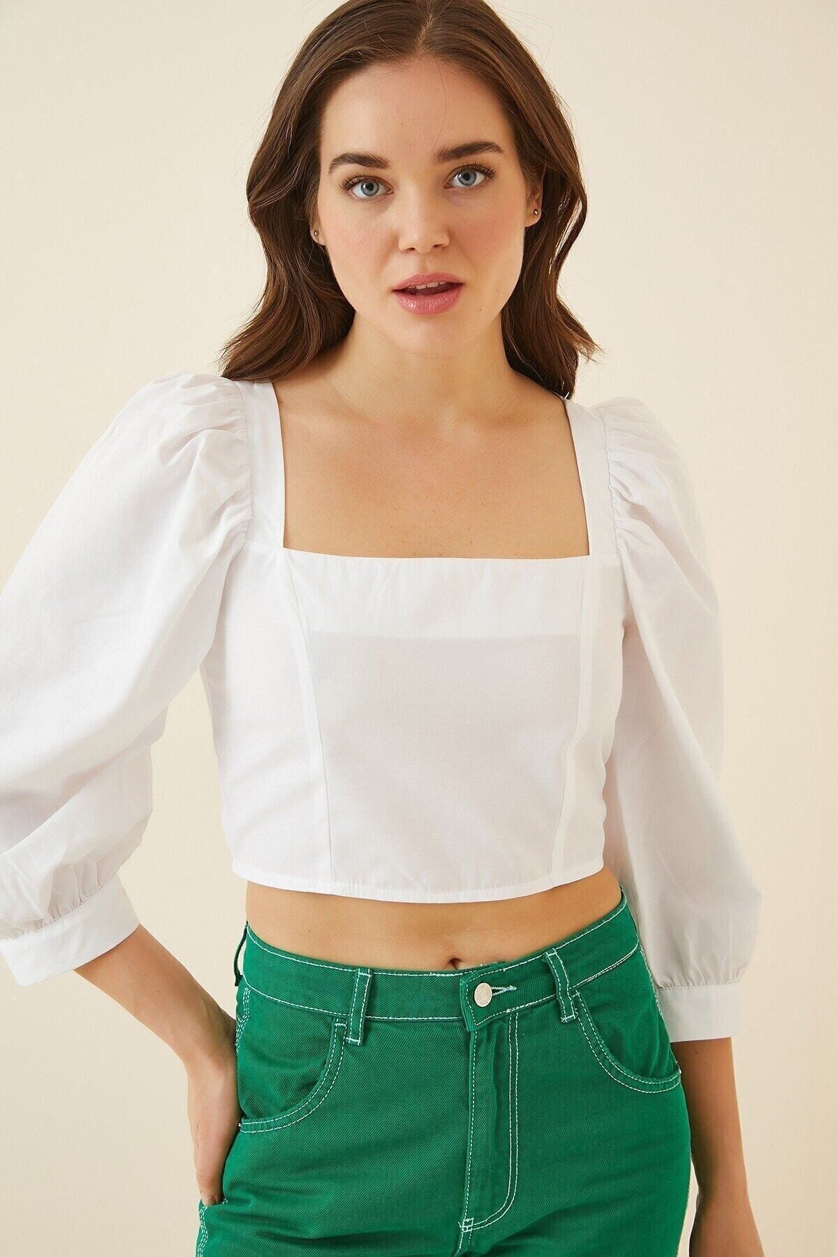 Kadın Beyaz Kare Yaka Juliet Kol Crop Bluz HZL22S-BD104171
