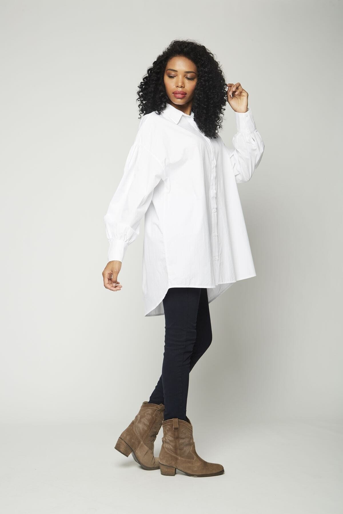 Kadın Beyaz Uzun Balon Kol  Boyfriend  Salaş Gömlek HZL22S-DSB100011