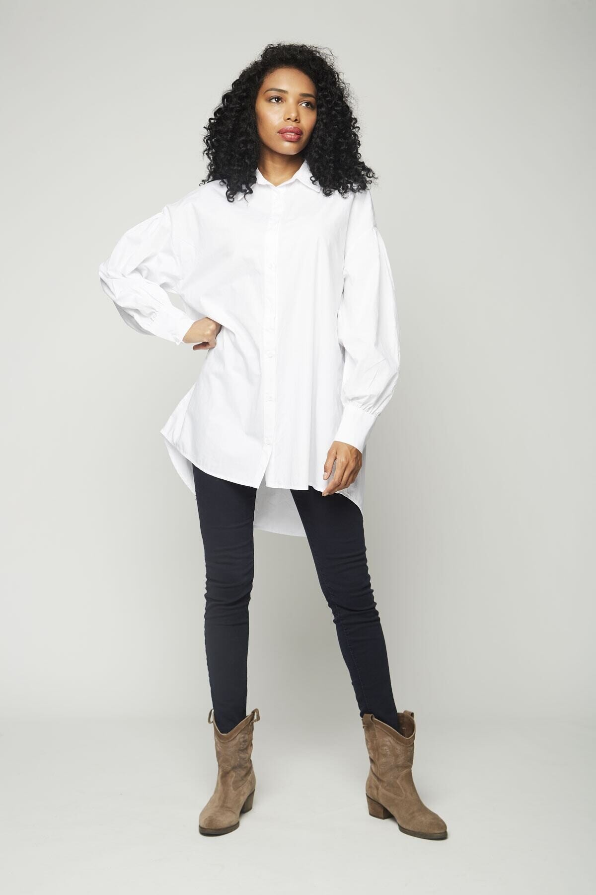 Kadın Beyaz Uzun Balon Kol  Boyfriend  Salaş Gömlek HZL22S-DSB100011