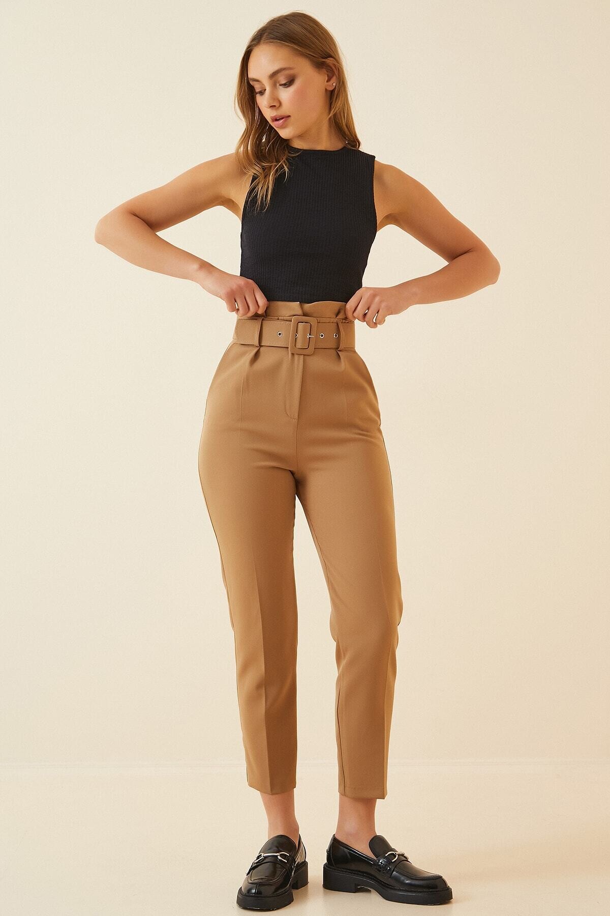 Kadın Bisküvi Yüksek Bel Kemerli Kumaş Pantolon HZL22W-BD164641