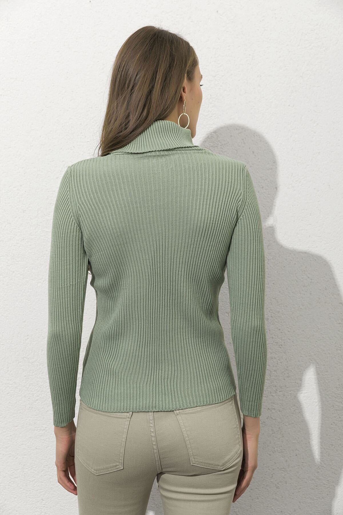 Kadın Çağla Boğazlı Fitilli Triko Kazak HZL22W-H100011