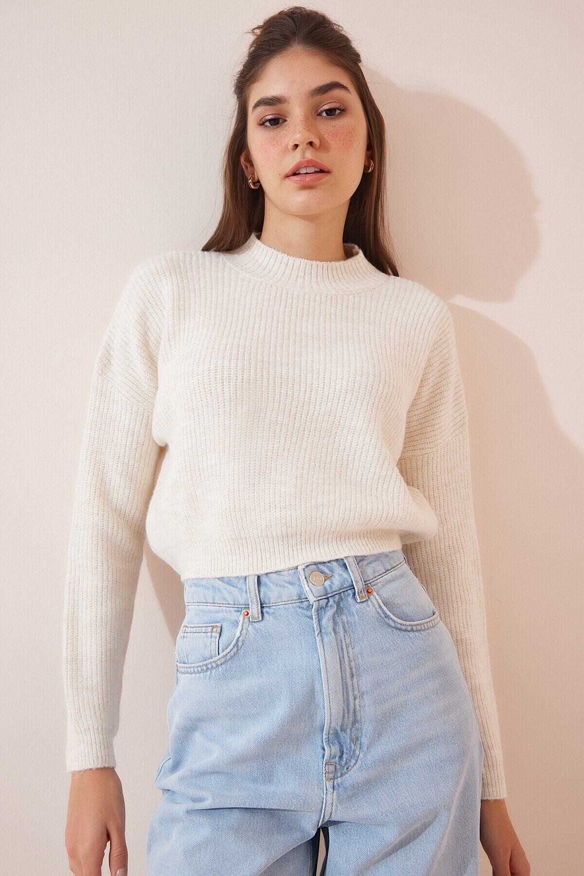 Kadın Ekru Dekolteli Oversize Crop Triko Kazak  HZL23W-BD1101091