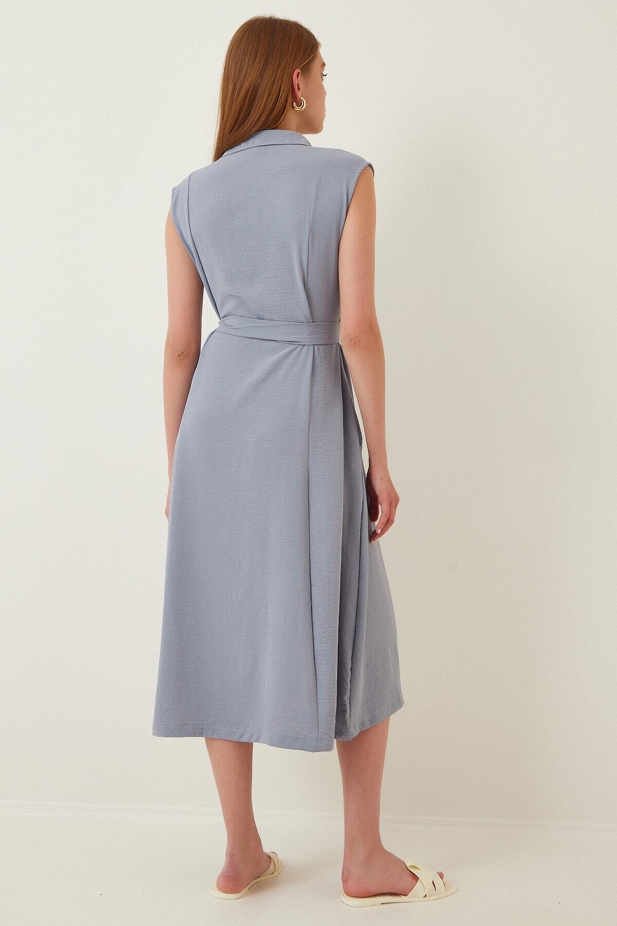 Kadın Gri Gömlek Yaka Düğmeli  Kuşaklı Gizli Cepli Kolsuz Ayrobin Gömlek Elbise HZL22S-BD122261