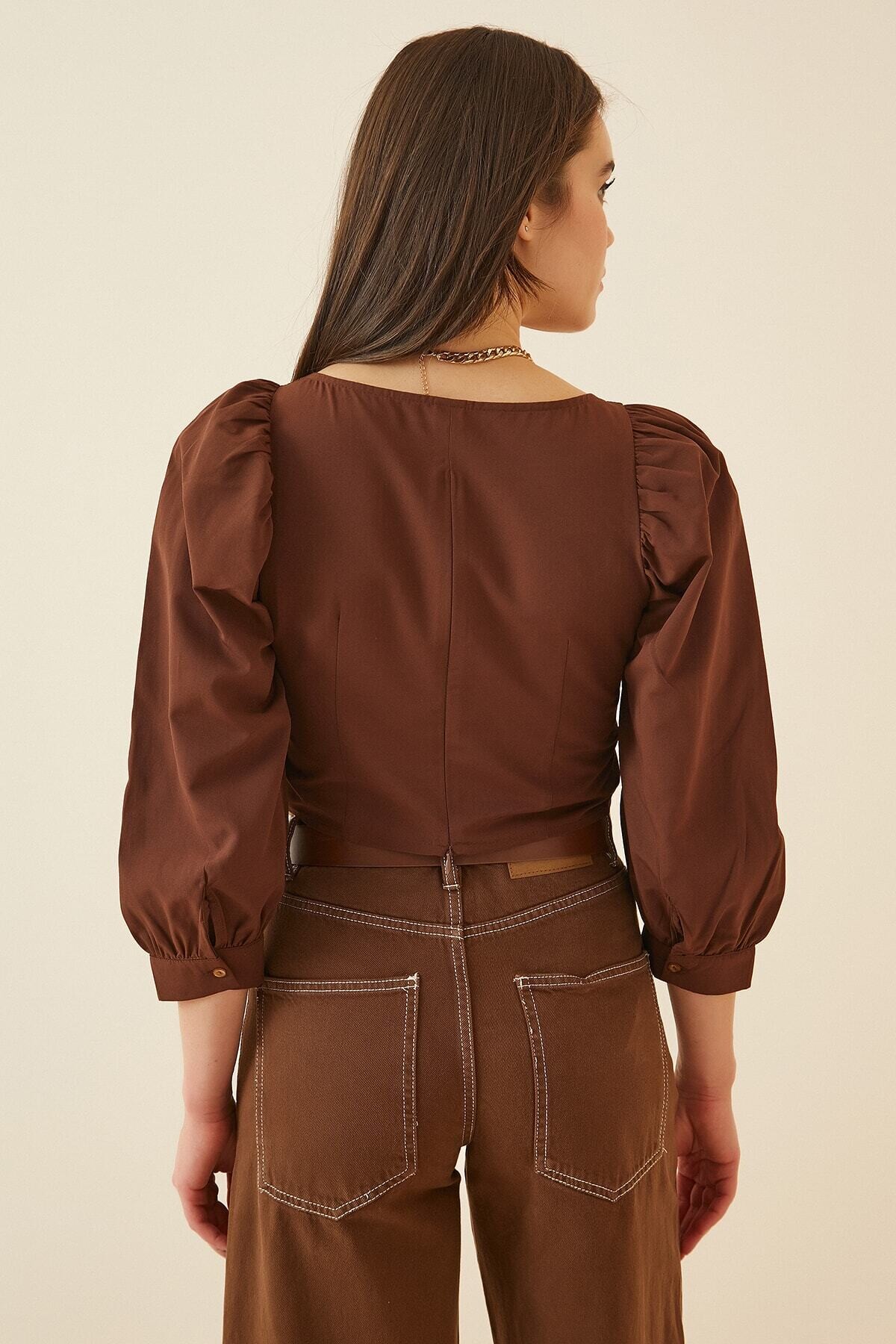 Kadın Kahve Kare Yaka Juliet Kol Crop Bluz HZL22S-BD104171