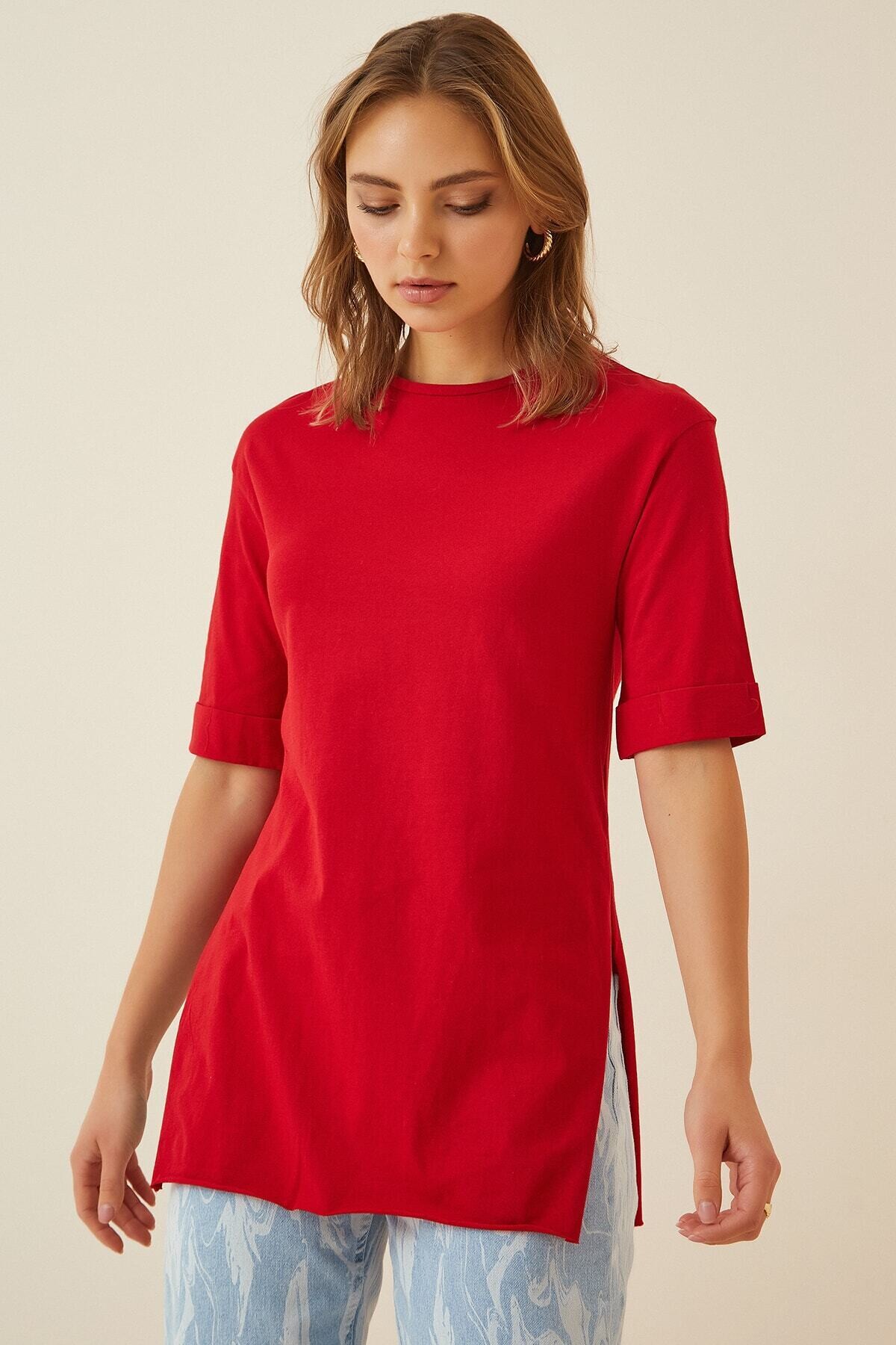 Kadın Kırmızı Bisiklet Yaka Yandan Yırtmaçlı Kolu Katlı Oversize Örme T-Shirt HZL22S-BD143251