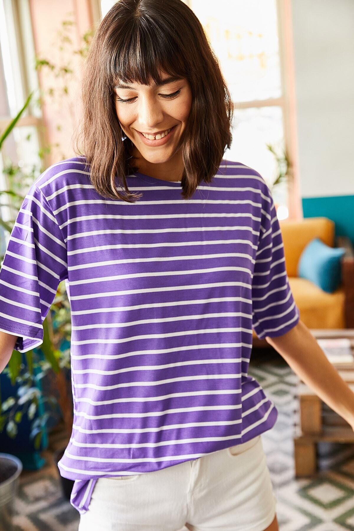 Kadın Lila Çizgili Rahat Oversize T-shirt HZL22S-GM122521