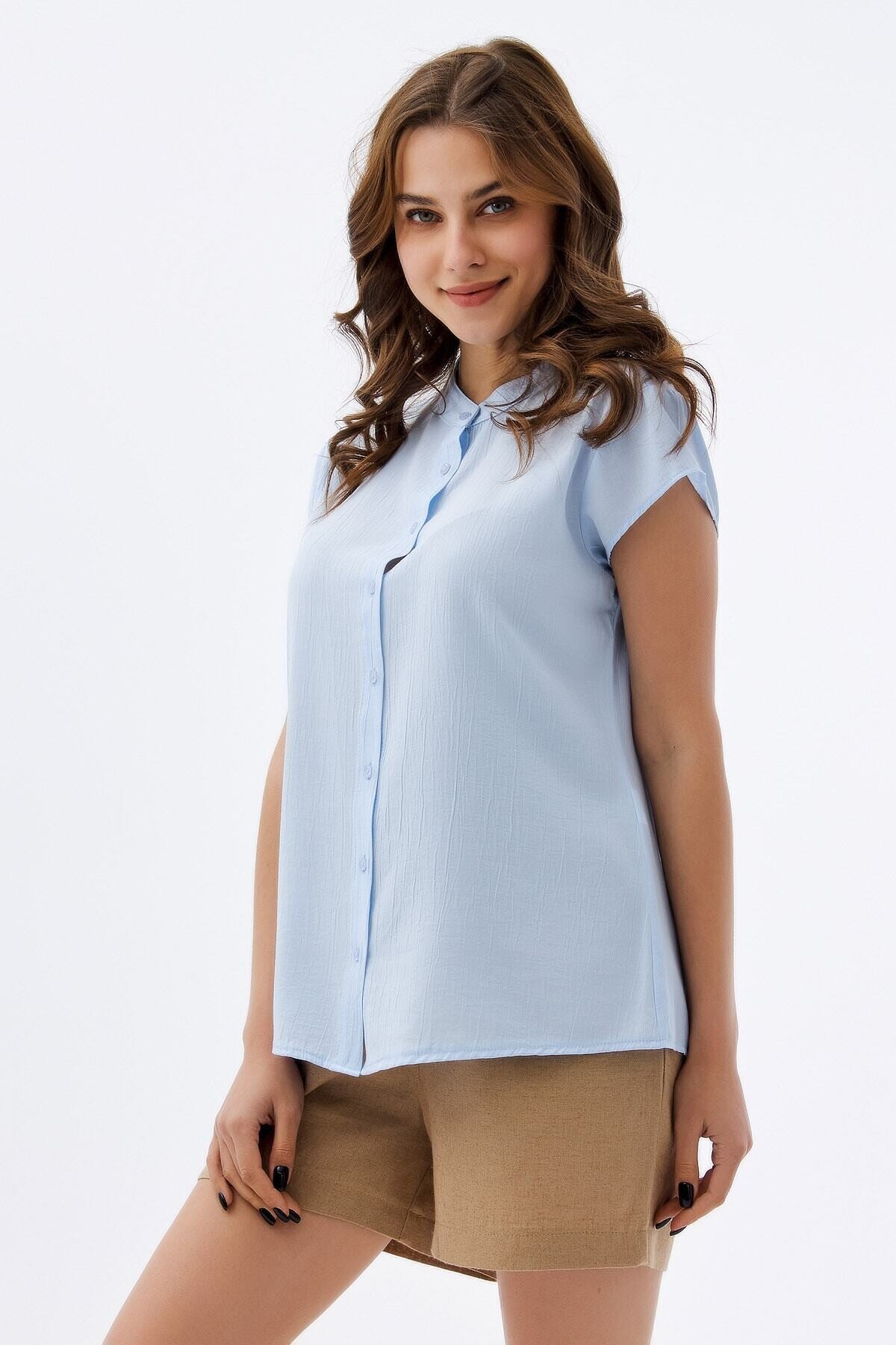 Kadın Mavi Hakim Yaka Yarım Kollu Viskon Gömlek HZL22S-BD137111