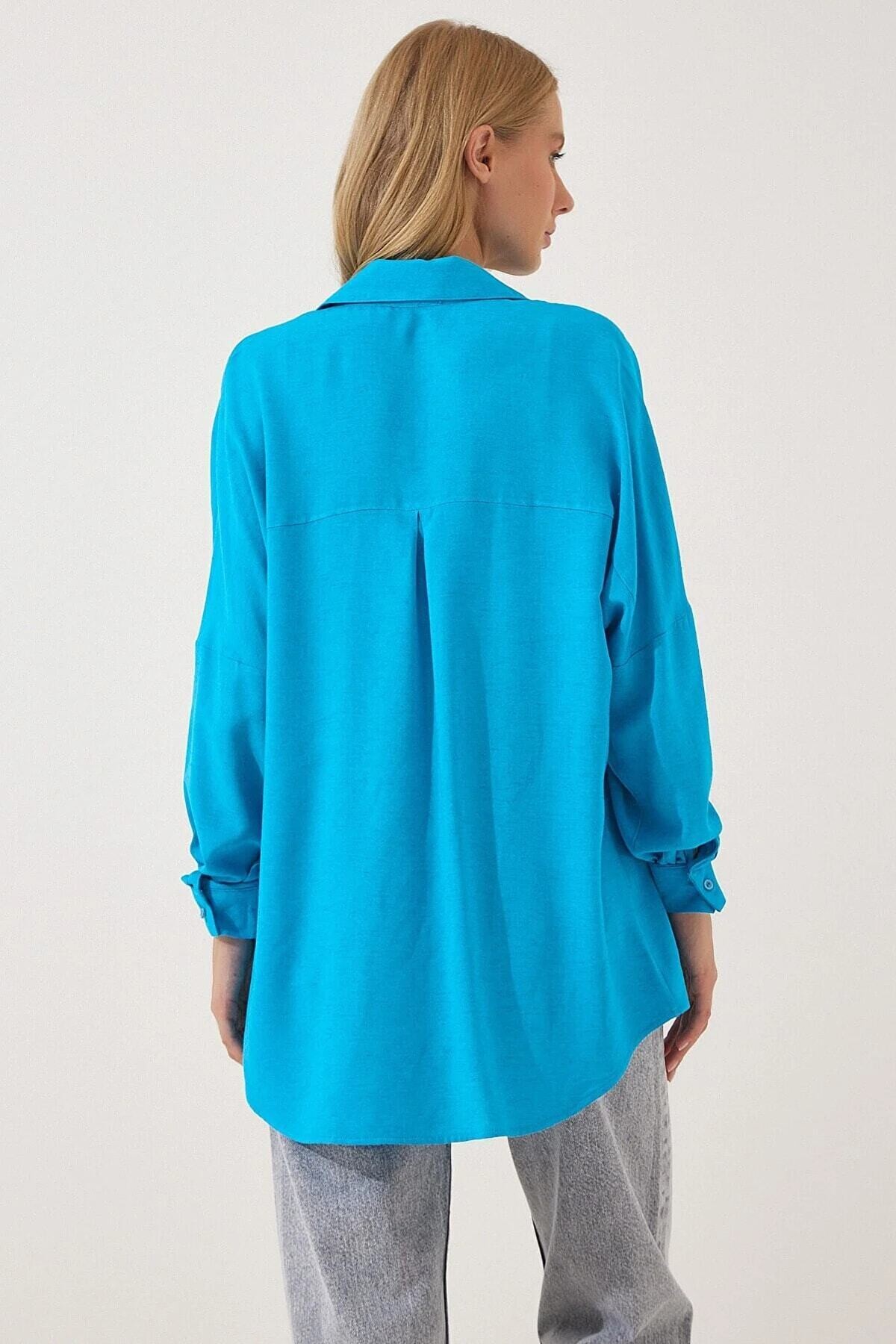 Kadın Mavi Oversize Çift Cepli Keten Gömlek HZL22S-BD1201261