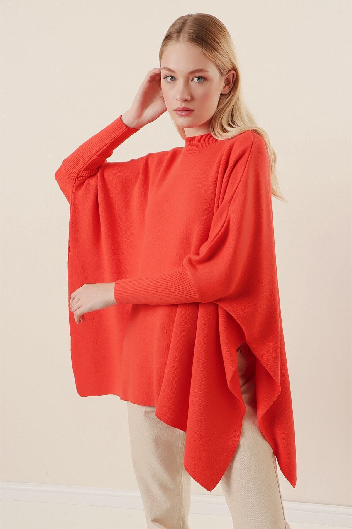 Kadın Oranj Oversize Yırtmaçlı Panço Triko Kazak  HZL23W-BD1100761