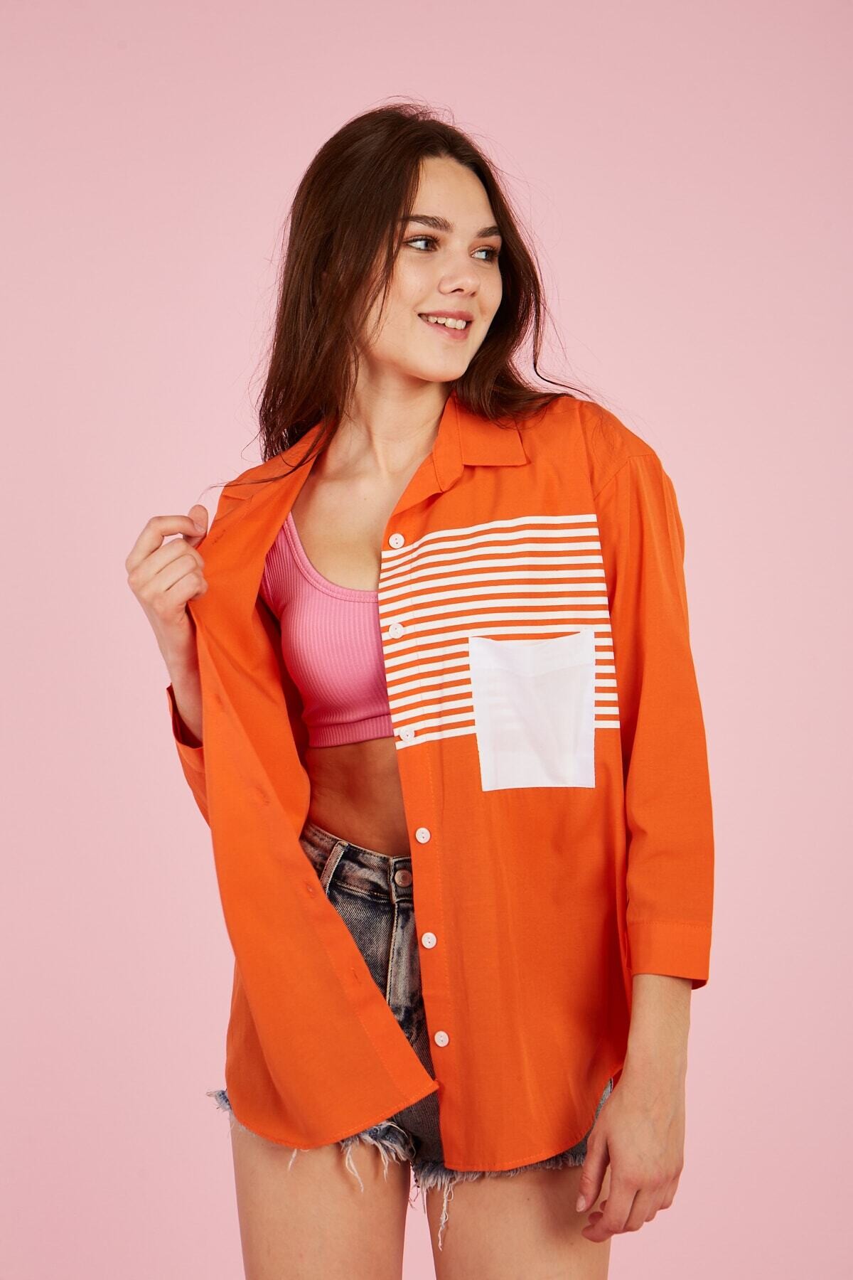 Kadın Oranj Renk Bloklu Cep Detaylı Oversize Poplin Basic Gömlek HZL22S-BD1201181