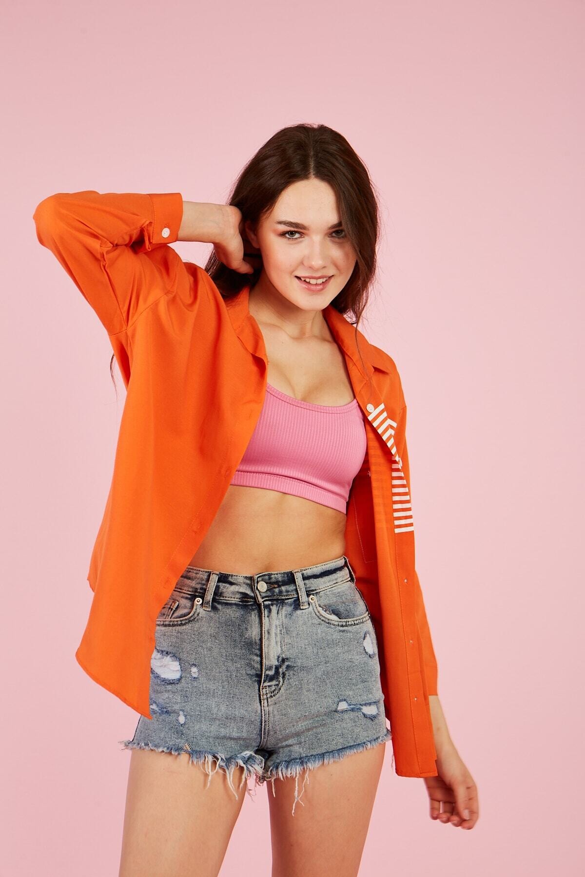 Kadın Oranj Renk Bloklu Cep Detaylı Oversize Poplin Basic Gömlek HZL22S-BD1201181