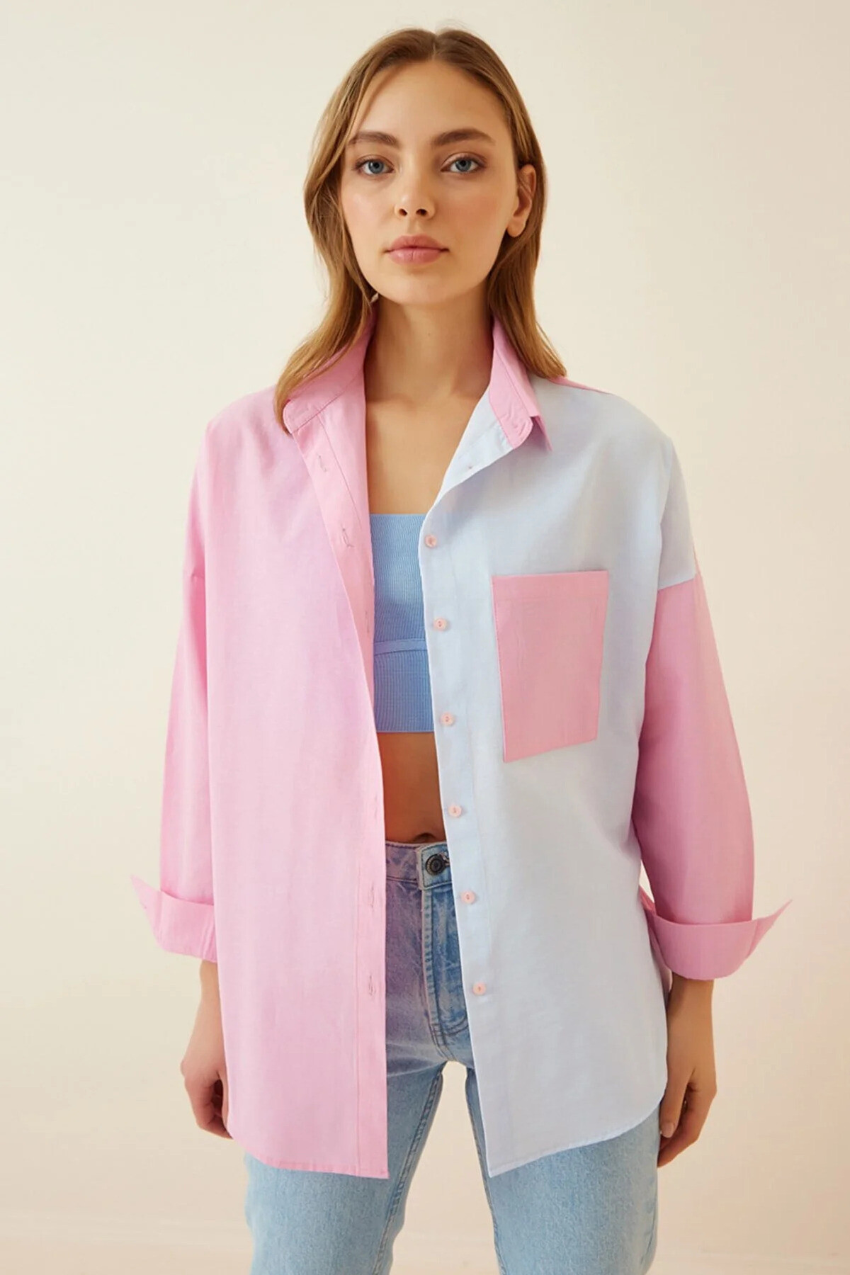 Kadın Pembe Mavi Renk Bloklu Oversize Poplin Basic Gömlek HZL22S-BD1201161
