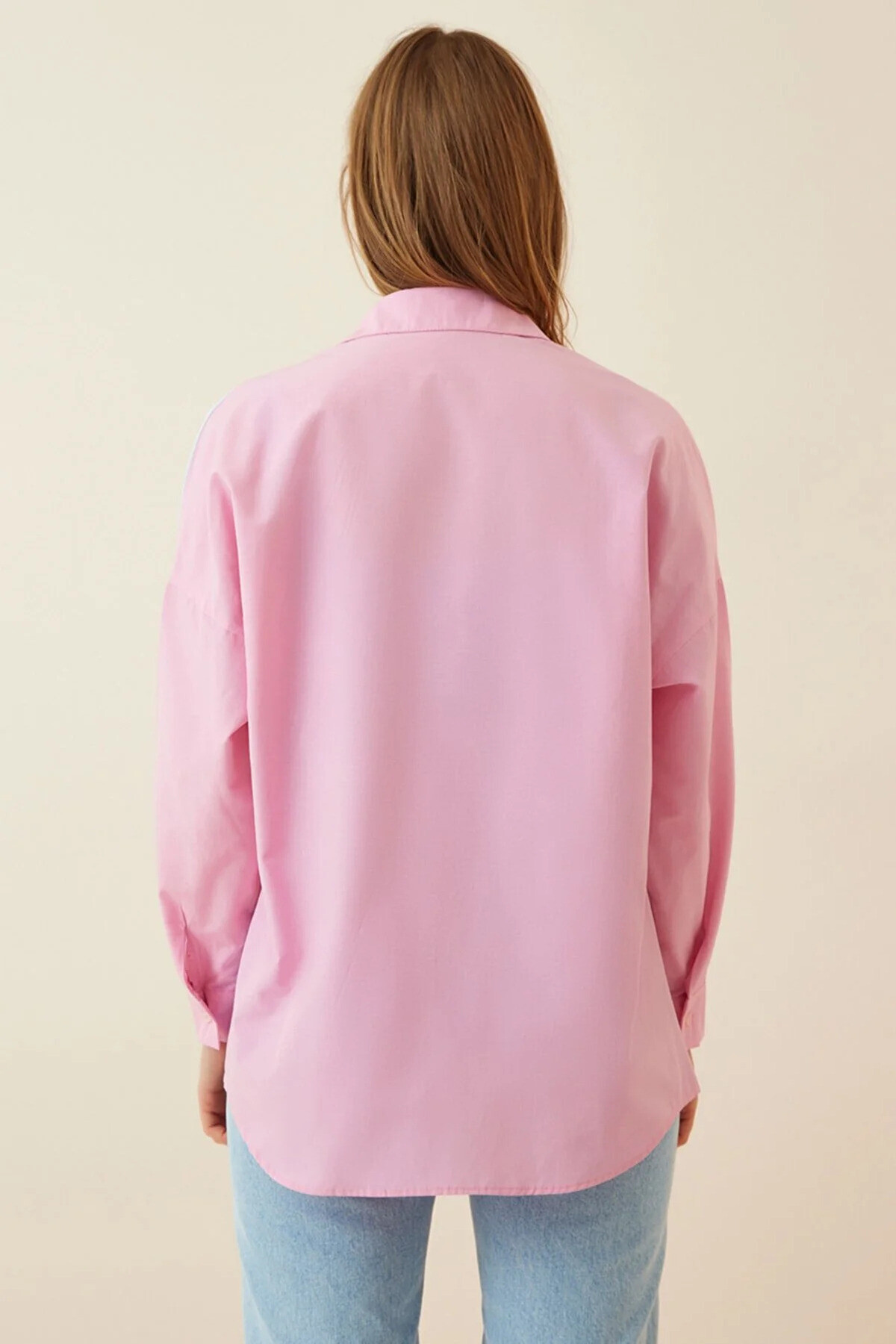Kadın Pembe Mavi Renk Bloklu Oversize Poplin Basic Gömlek HZL22S-BD1201161