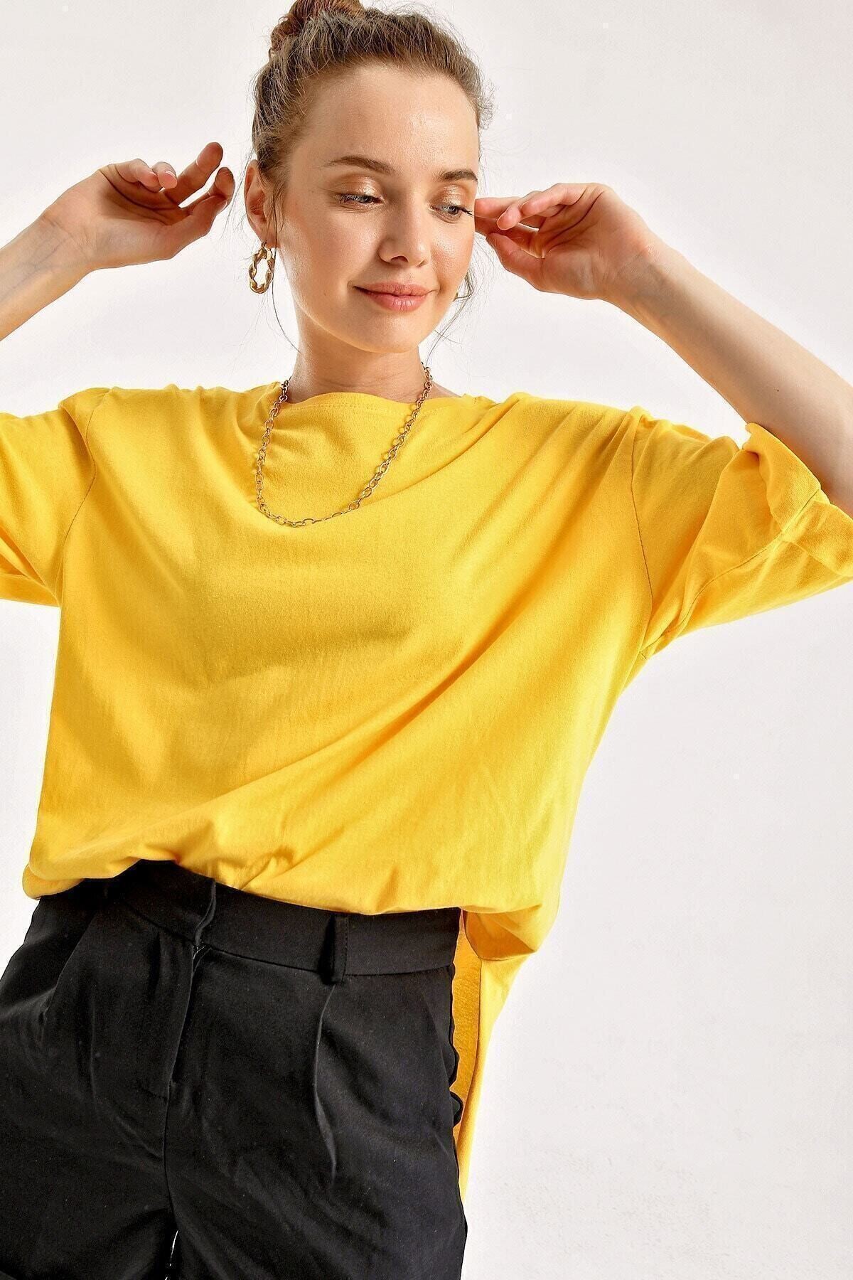 Kadın Sarı Bisiklet Yaka Yandan Yırtmaçlı Kolu Katlı Oversize Örme T-shirt Hzl22s-bd143251