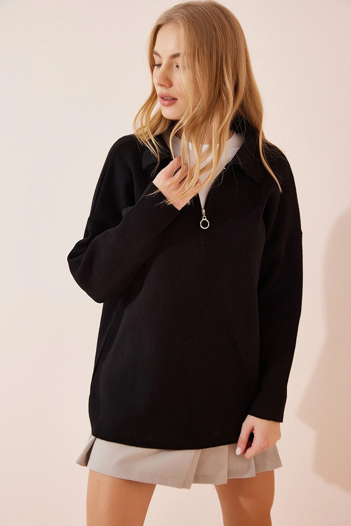 Kadın Siyah Polo Yaka Fermuarlı Oversize Triko Kazak  HZL23W-BD1101441