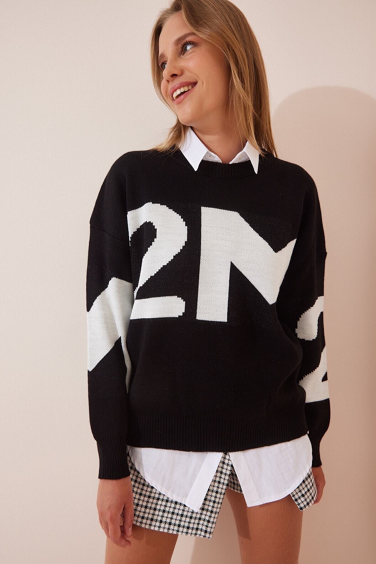 Kadın Siyah Yazılı Oversize Triko Kazak  HZL23W-BD1101281