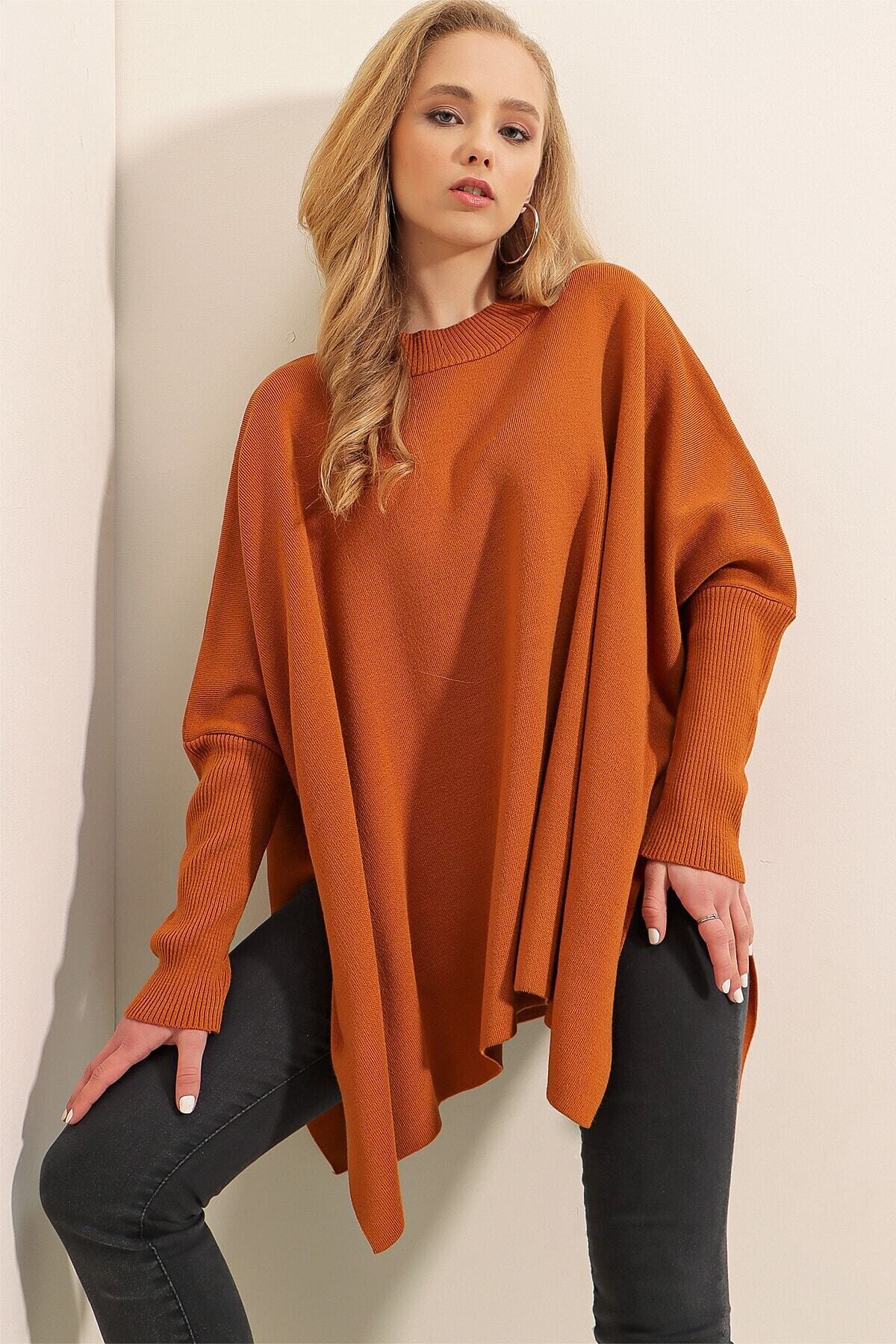 Kadın Taba Oversize Yırtmaçlı Panço Triko Kazak  HZL23W-BD1100761