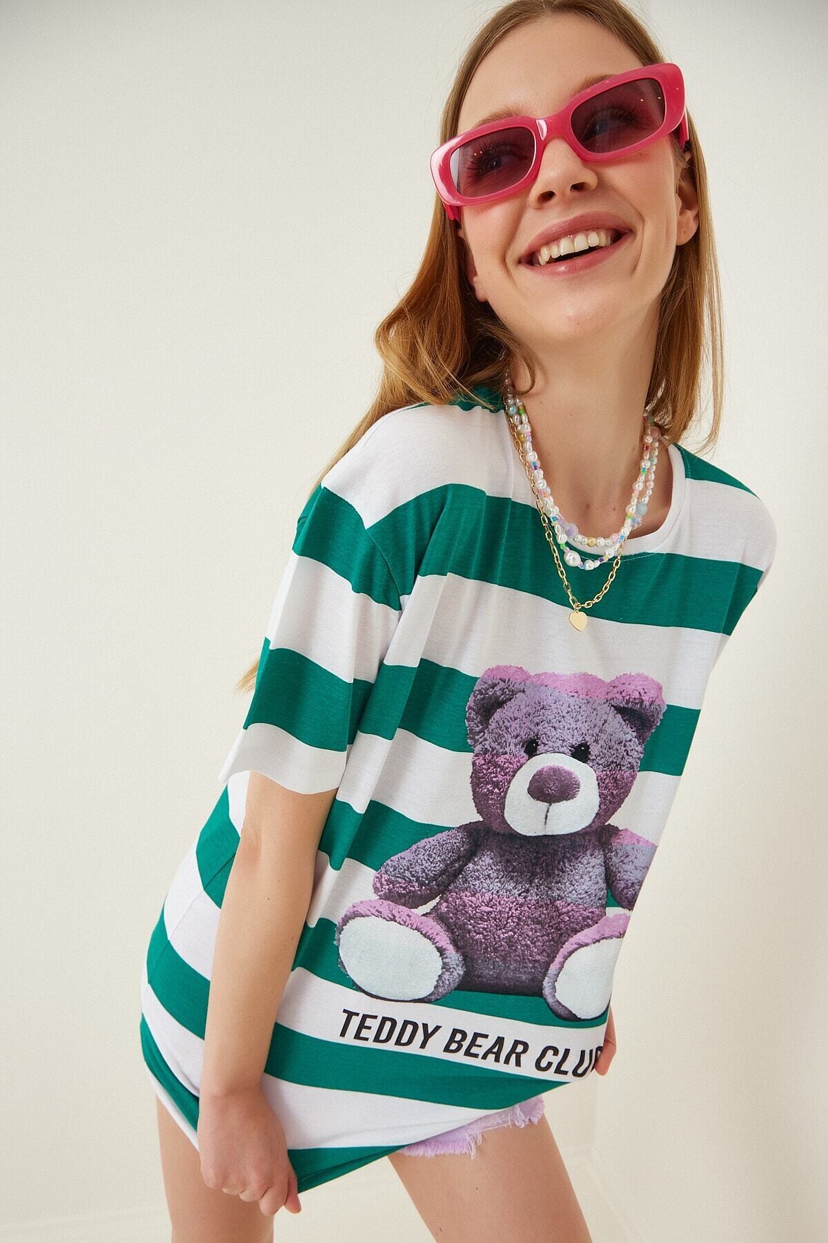 Kadın Yeşil Ayıcık Baskılı Bisiklet Yaka Boyfriend Oversize T-Shirt HZL22S-BD1015161