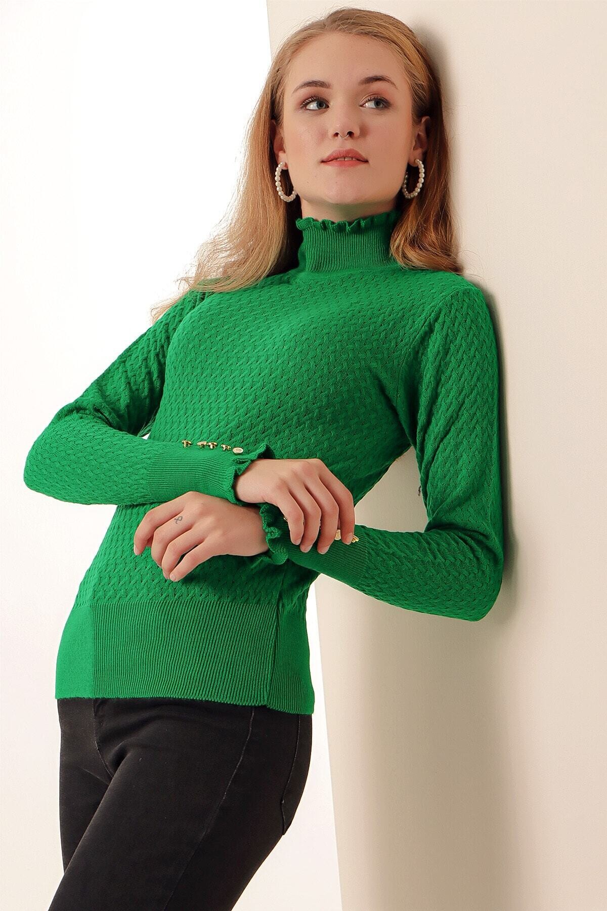 Kadın Yeşil Balıkçı Yaka Boğaz ve Bilekten Fırfırlı Triko Boğazlı Kazak HZL23W-BD1100621