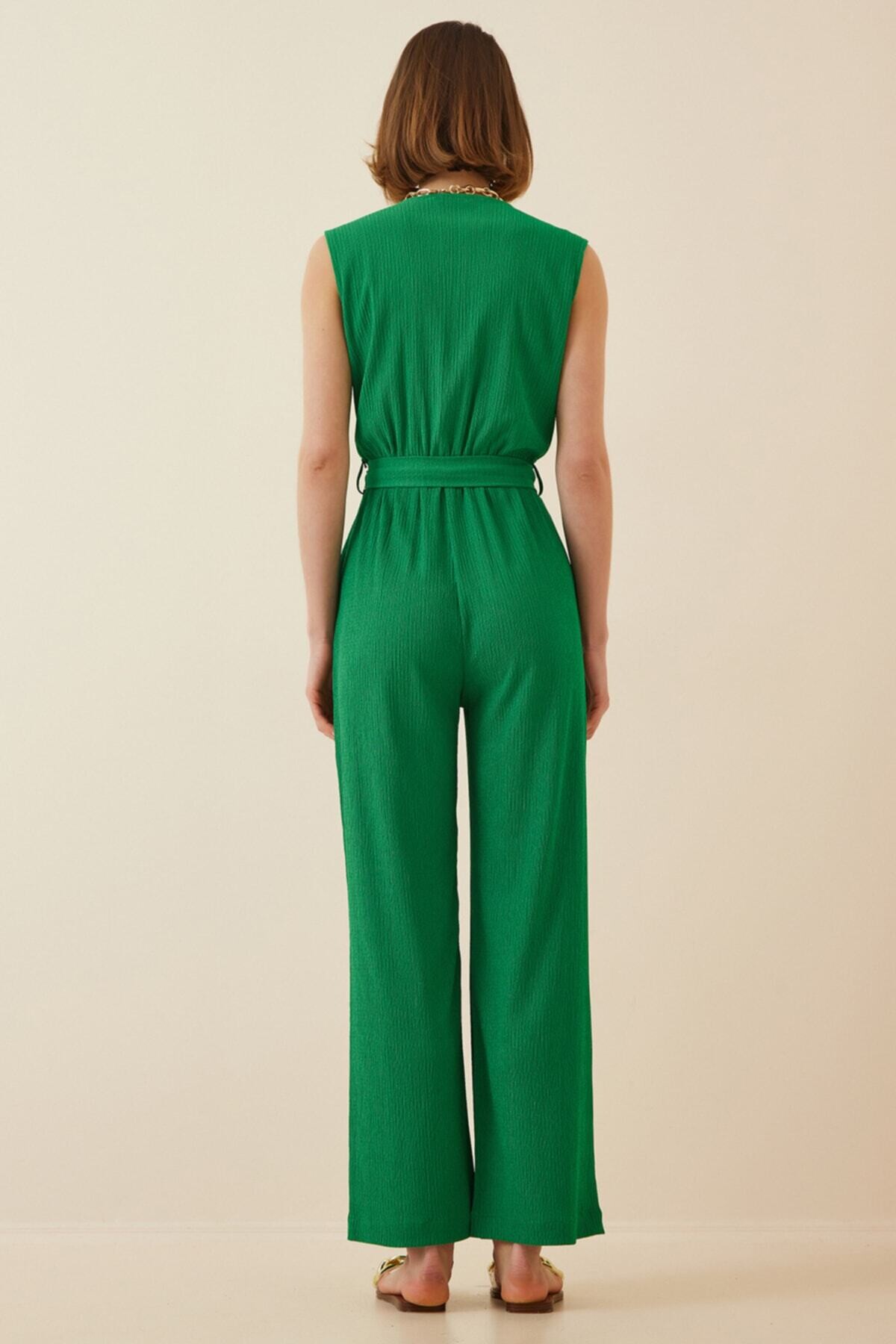 Kadın Yeşil Beli Lastikli Derin Kruvaze V Yaka Kemerli Örme Tulum HZL22S-BD170211