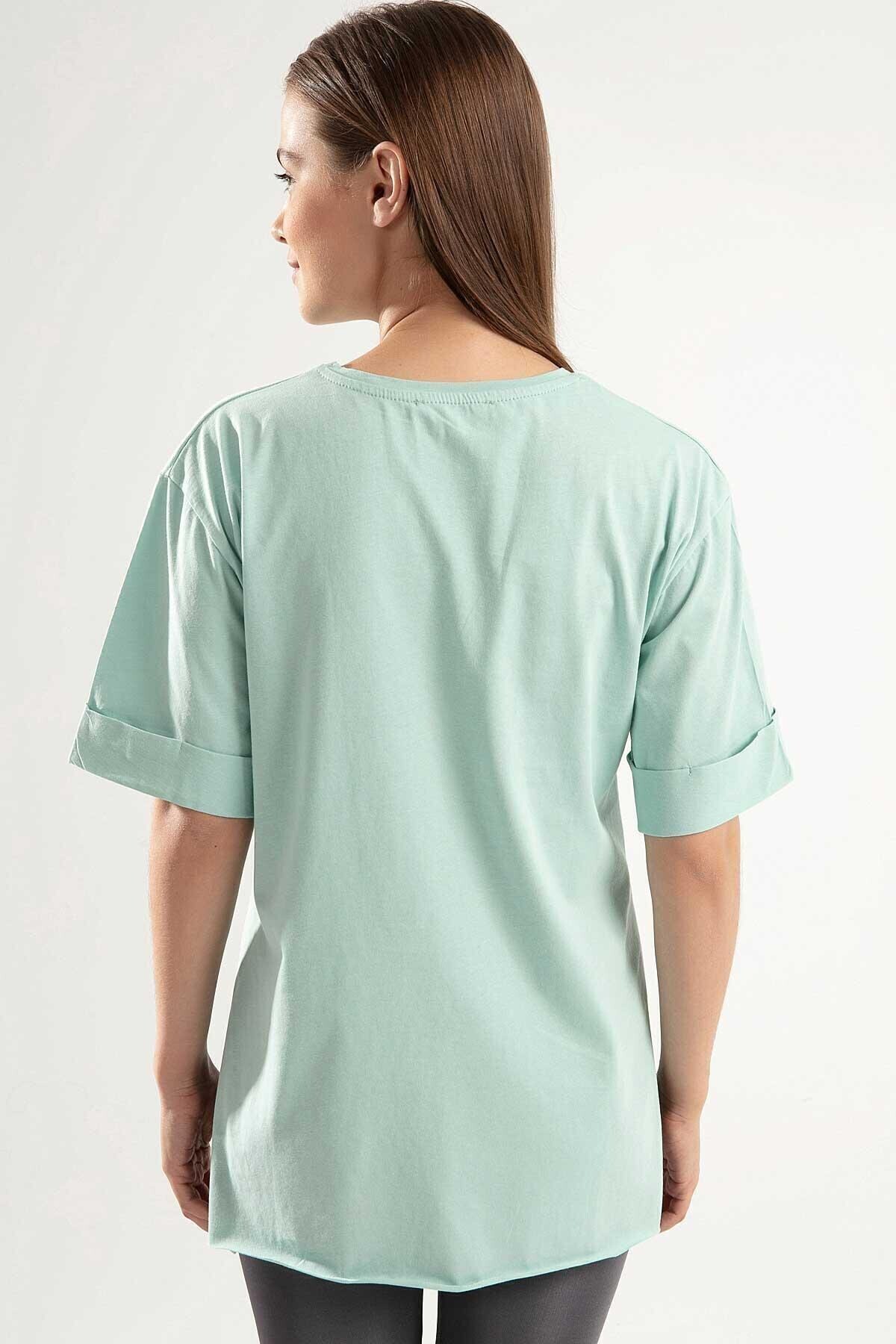 Kadın Yeşil Bisiklet Yaka Yandan Yırtmaçlı Kolu Katlı Oversize Örme T-Shirt HZL22S-BD143251