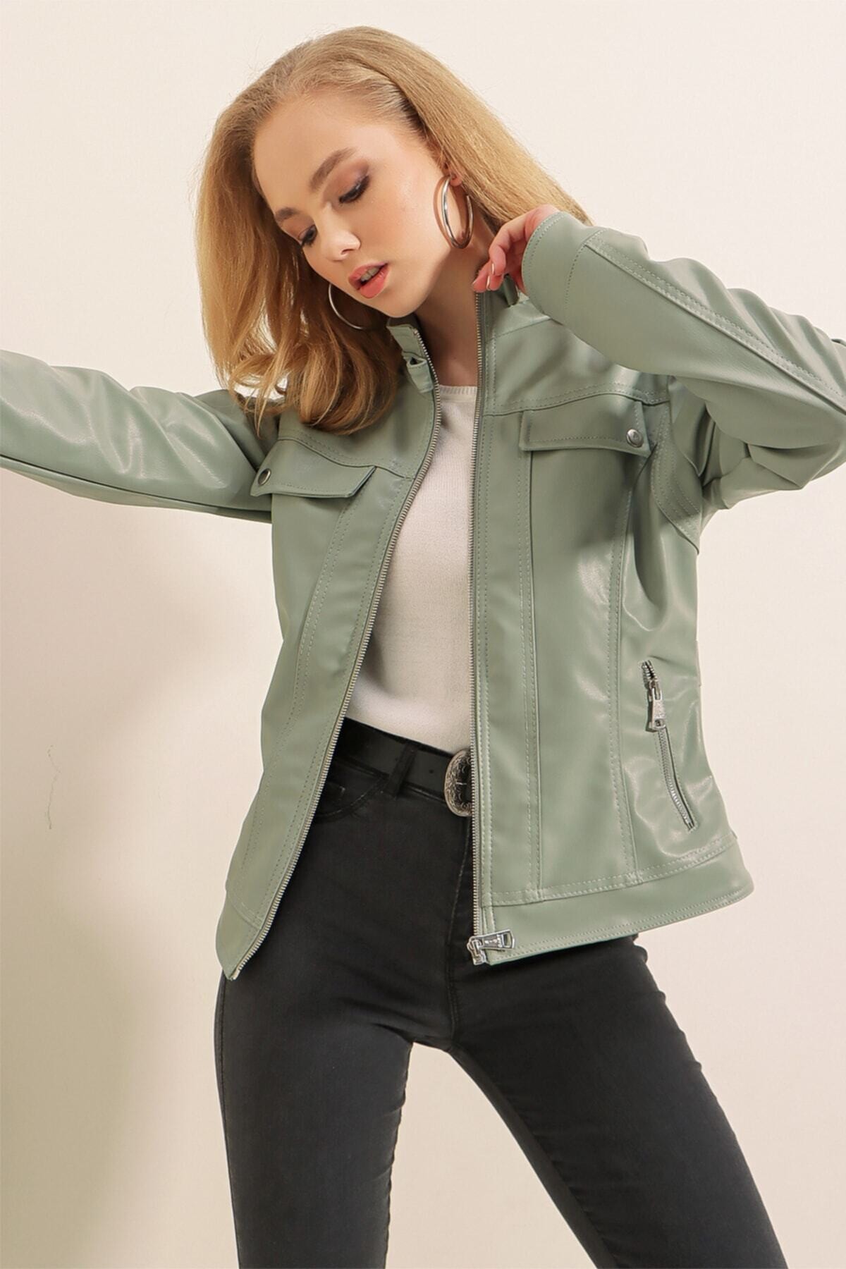 Kadın Yeşil Dik Yaka Suni Deri Ceket HZL22W-BD110241