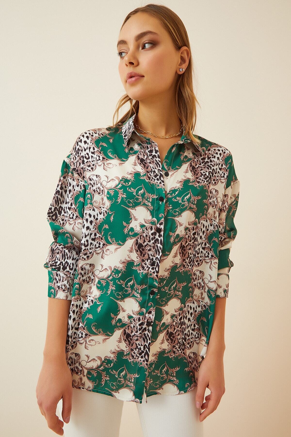 Kadın Yeşil Dökümlü Desenli Saten Yüzeyli Oversize Gömlek HZL22S-BD140051