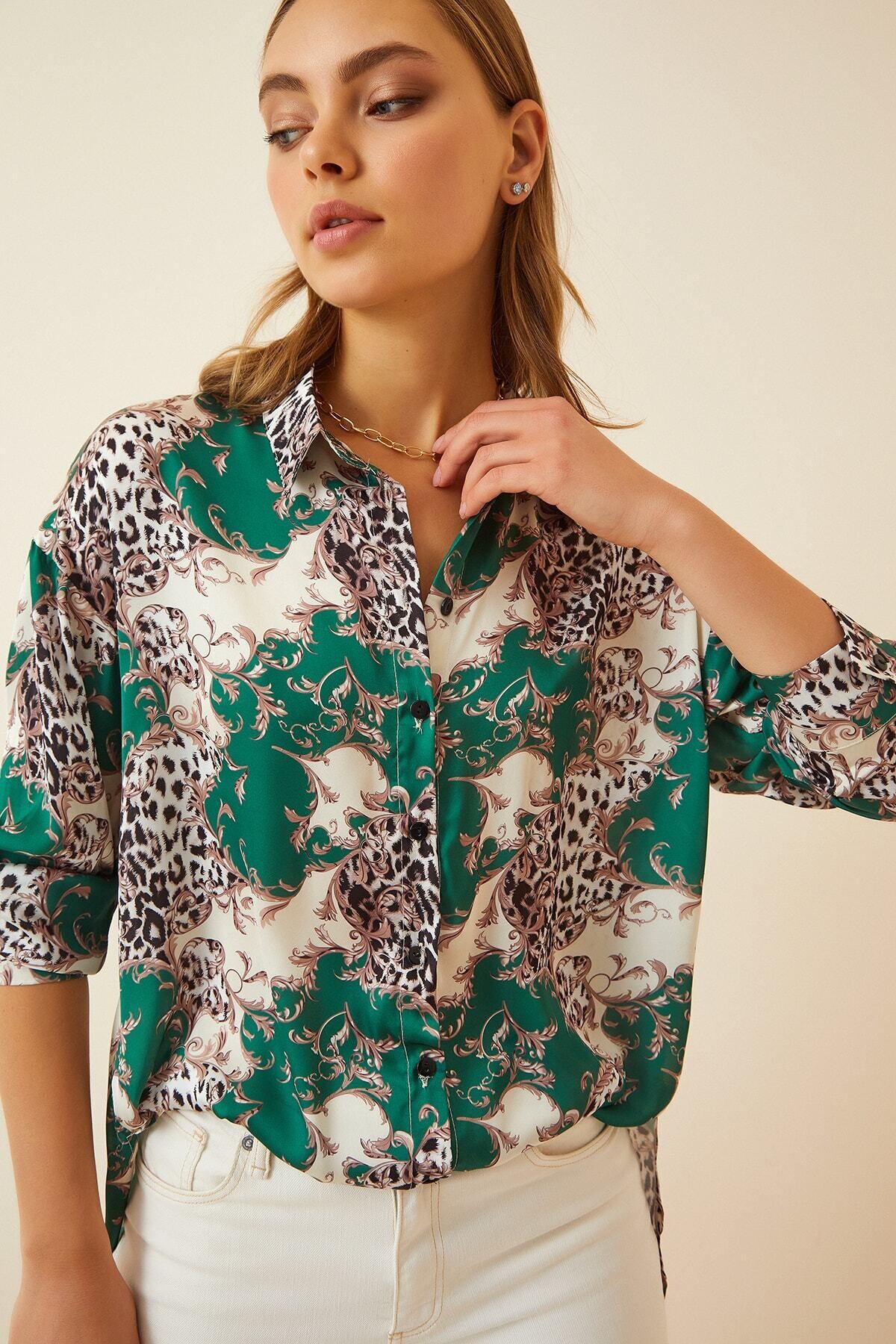 Kadın Yeşil Dökümlü Desenli Saten Yüzeyli Oversize Gömlek HZL22S-BD140051