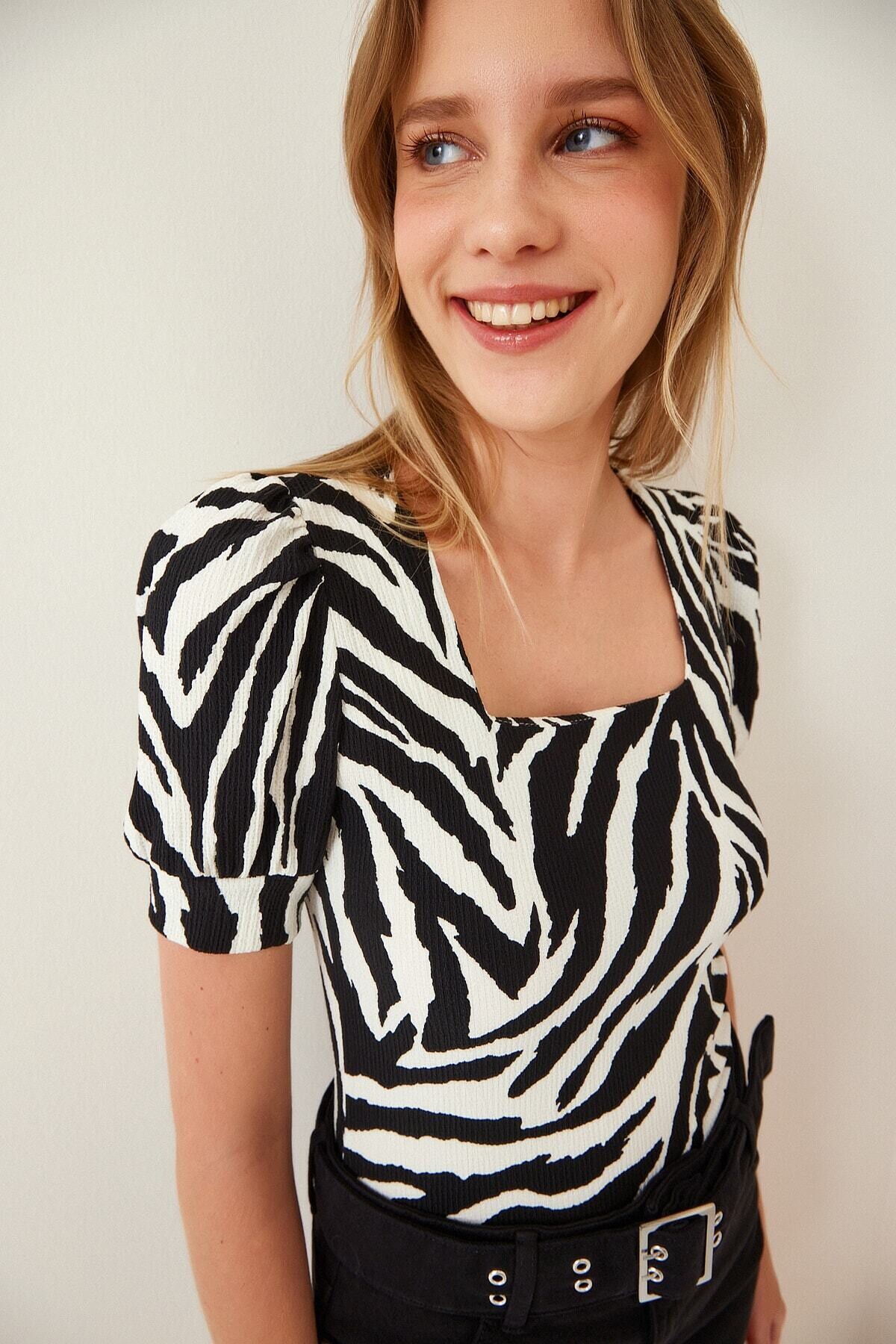 Kadın Zebra Kare Yaka Örme Bluz HZL22W-BD104091