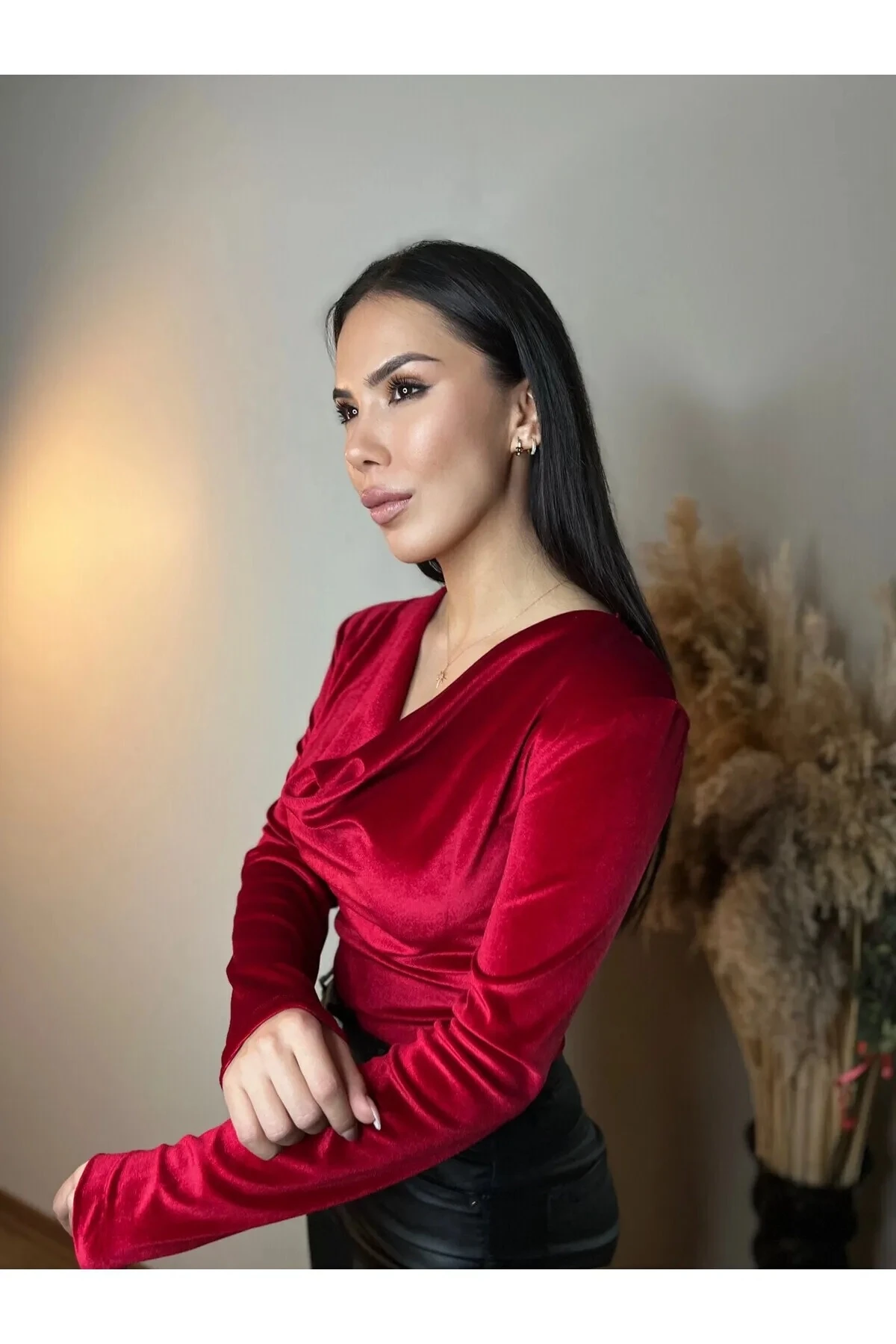 Kadın Bordo Degaje Yaka Alttan Çıtçıtlı Şık Kadife Body HZL23W-DSB120241