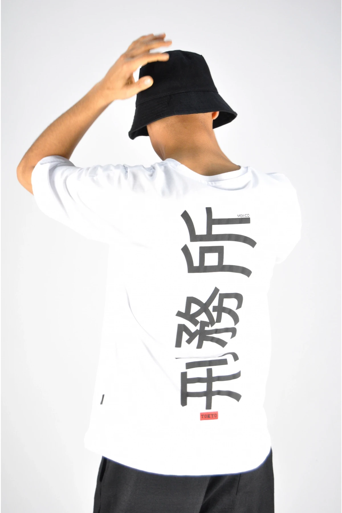 Erkek Beyaz Japonca Yazı Baskılı Oversize Örme T-shirt HZL23S-MXC130051