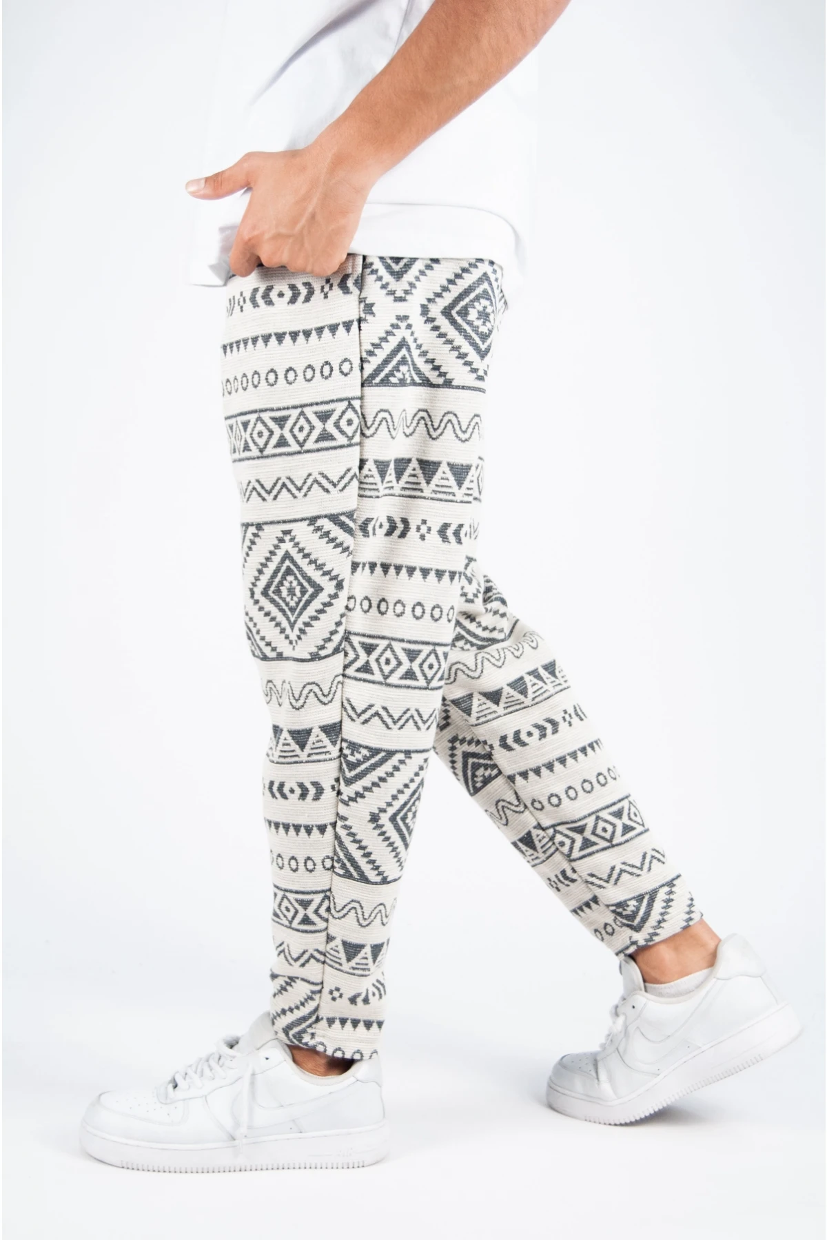 Erkek Ekru Gri Etnik Desenli Bol Kesim Şalvar Tip Eşofman Altı HZL23S-MXC17042-11