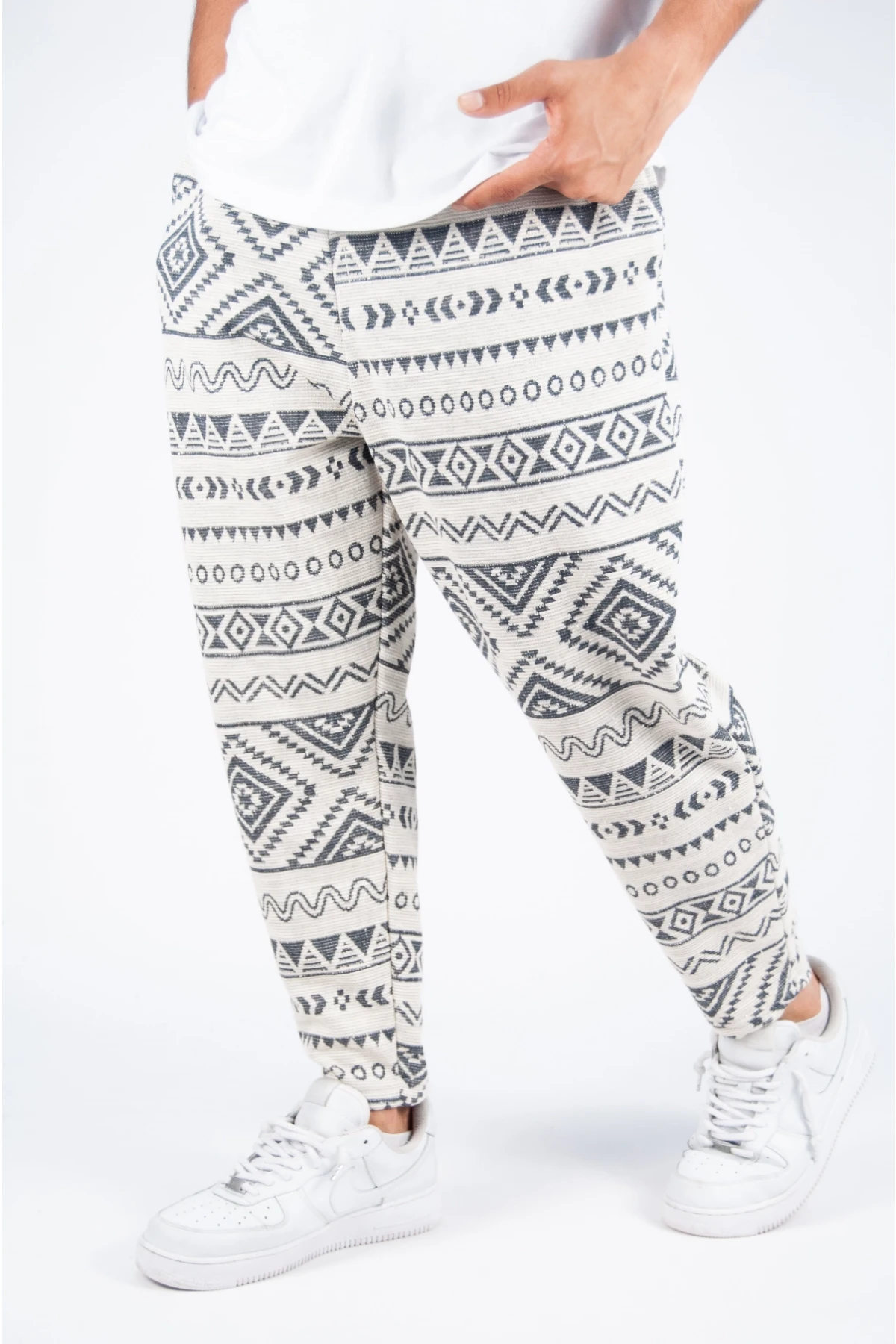 Erkek Etnik Desenli Ekru Gri  Bol Kesim Şalvar Tip Eşofman Altı HZL23S-MXC17042-11