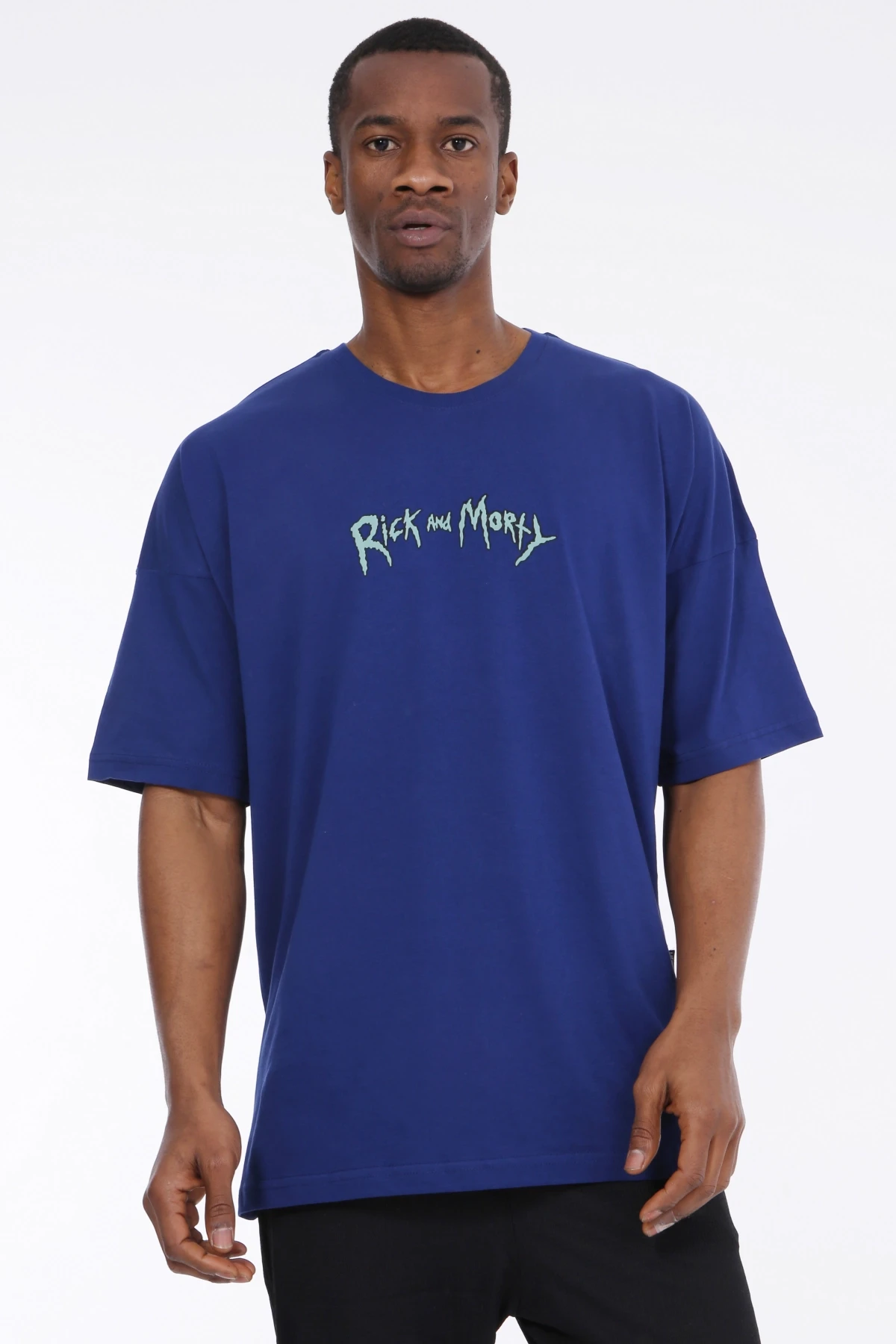 Erkek Saks Mavi Rick and Morty Yazı Baskılı Oversize Örme T-shirt HZL23S-MXC130071