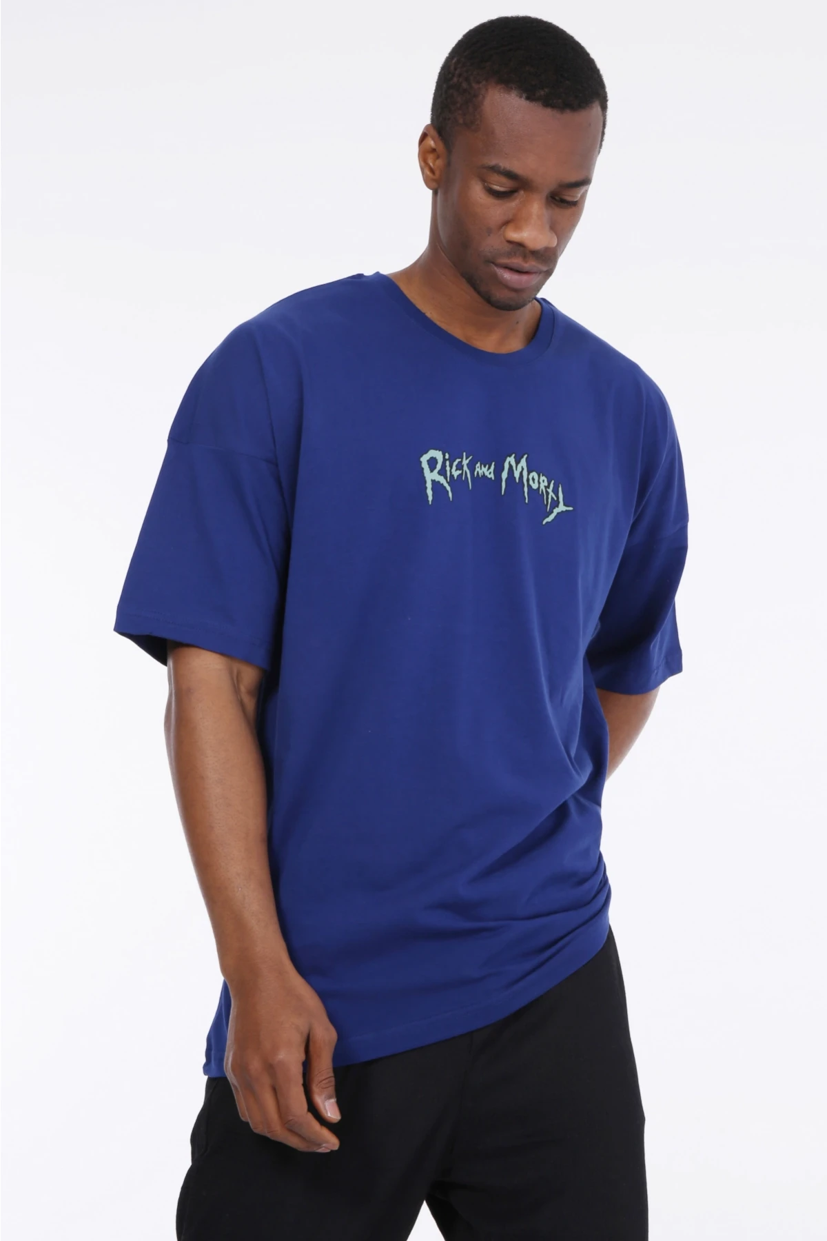 Erkek Saks Mavi Rick and Morty Yazı Baskılı Oversize Örme T-shirt HZL23S-MXC130071