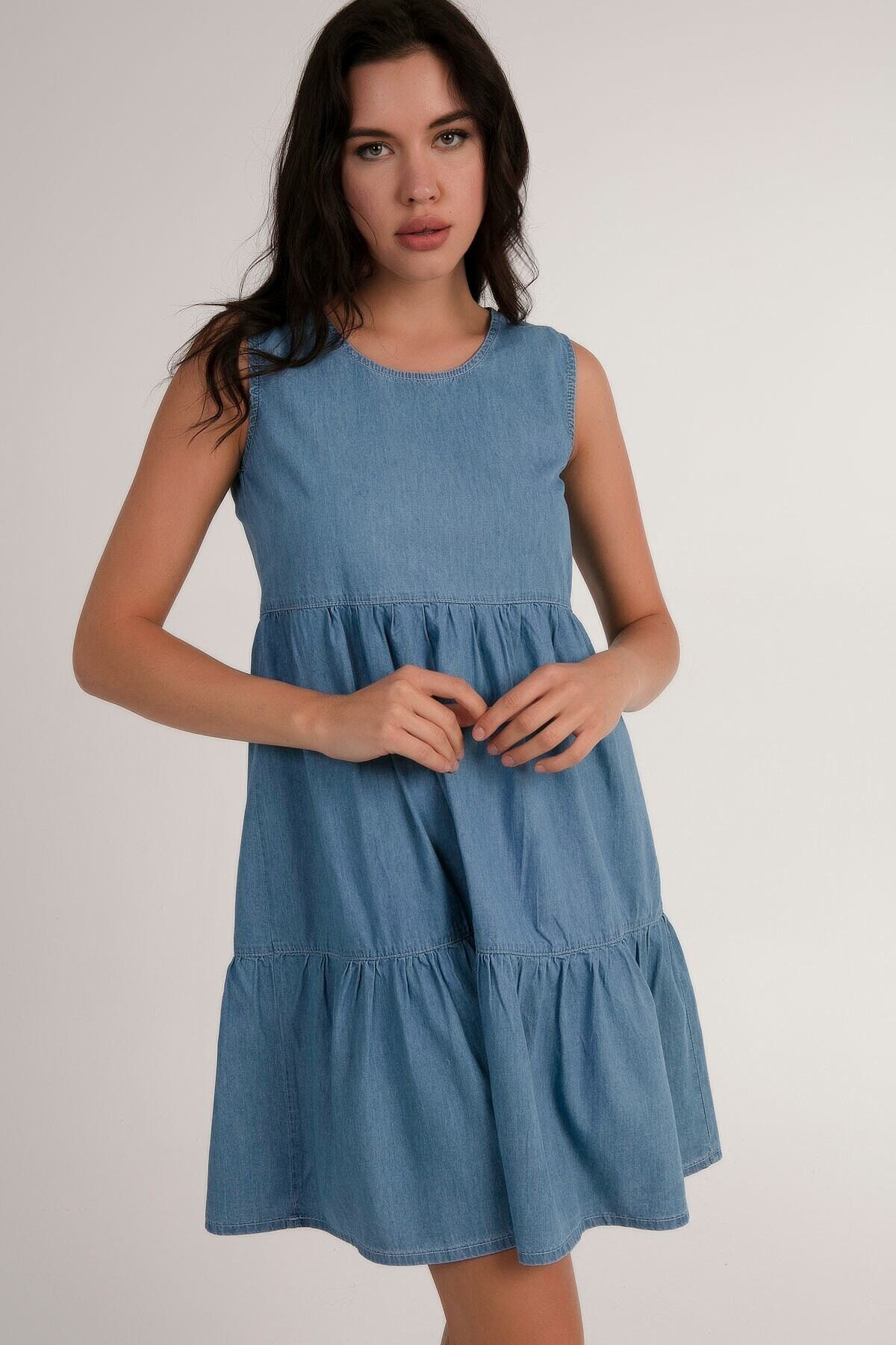 Kadın Açık Mavi Kolsuz Geniş Kesim Kot Elbise HZL21S-2209