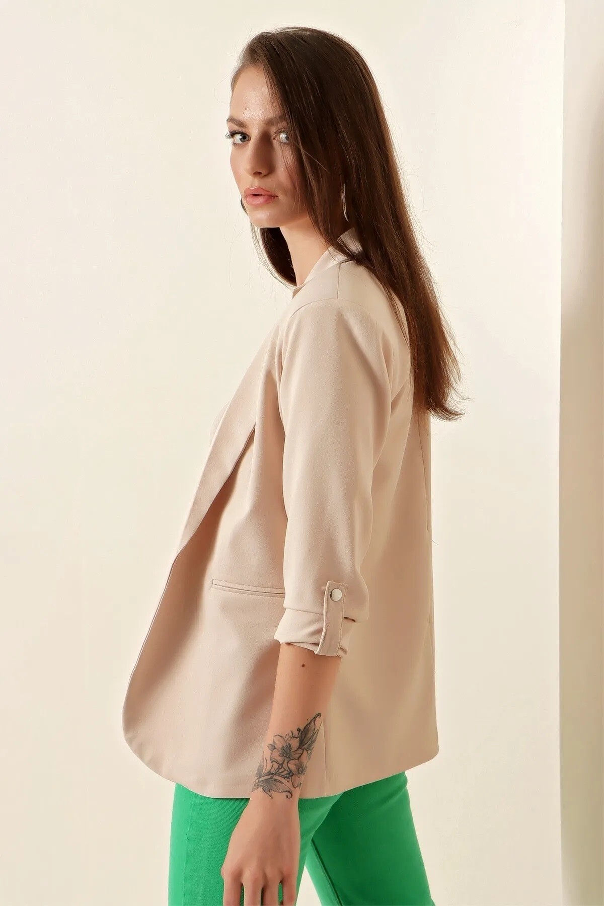 Kadın Bej  Astarlı Şık Blazer Ceket HZL23W-BD106721