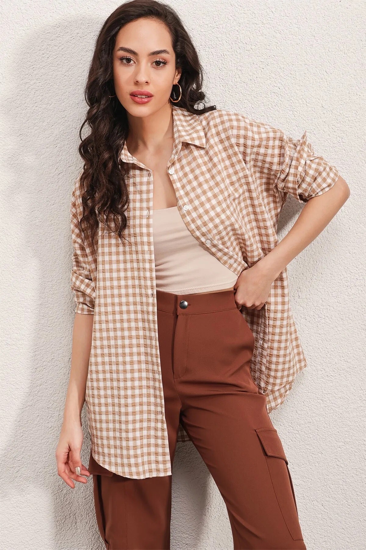Kadın Bej Kareli Oversize Gömlek HZL22W-BD1201451