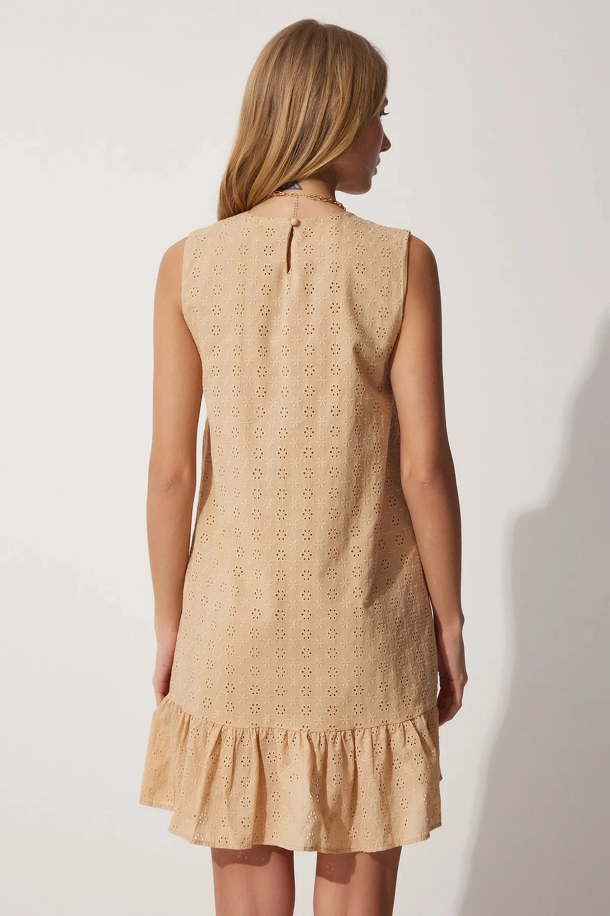 Kadın Bej V Yaka  Fistolu Mini Elbise HZL23S-BD123911