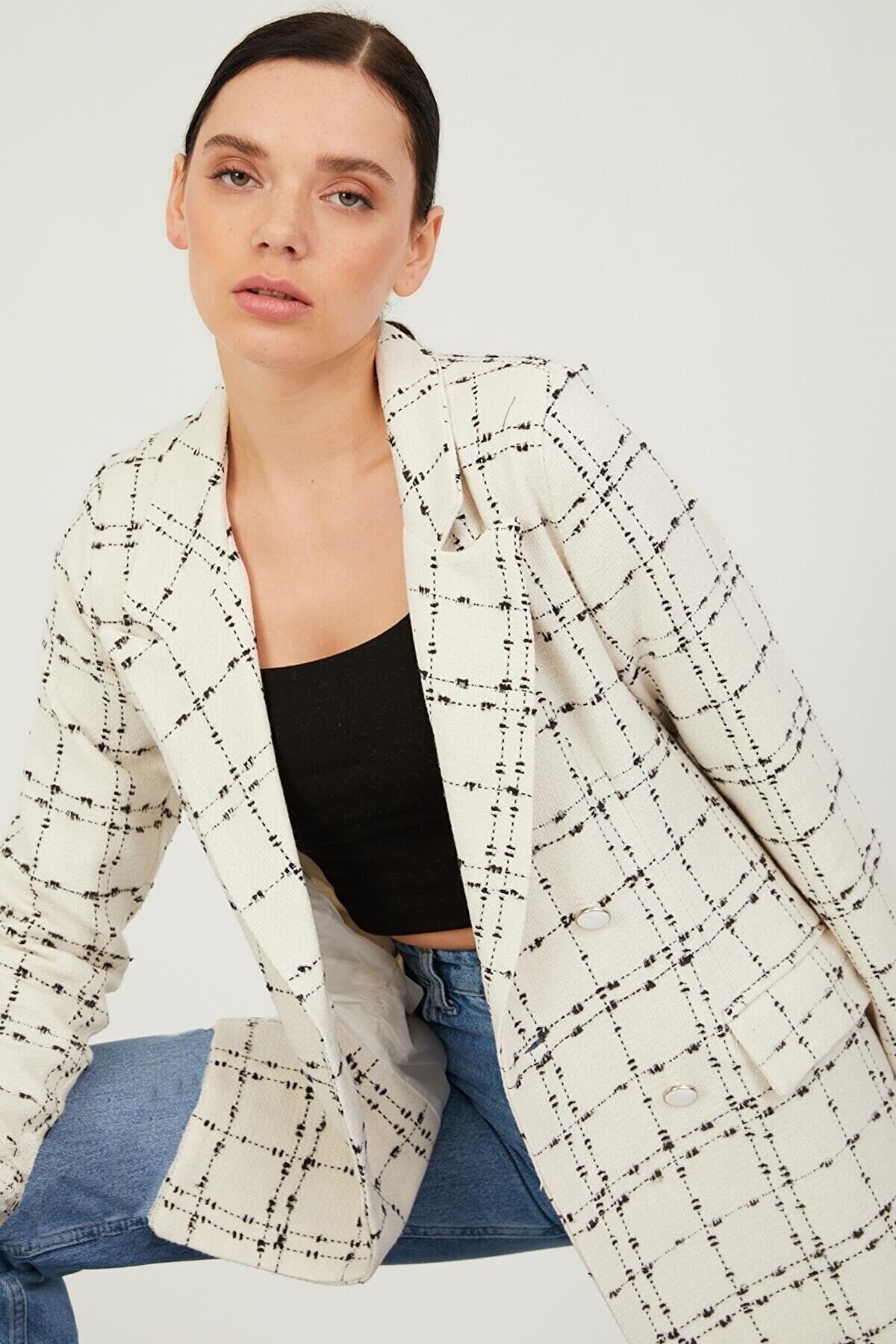 Kadın Beyaz Astarlı Şık Tüvit Ekose Ceket HZL23W-BD106641