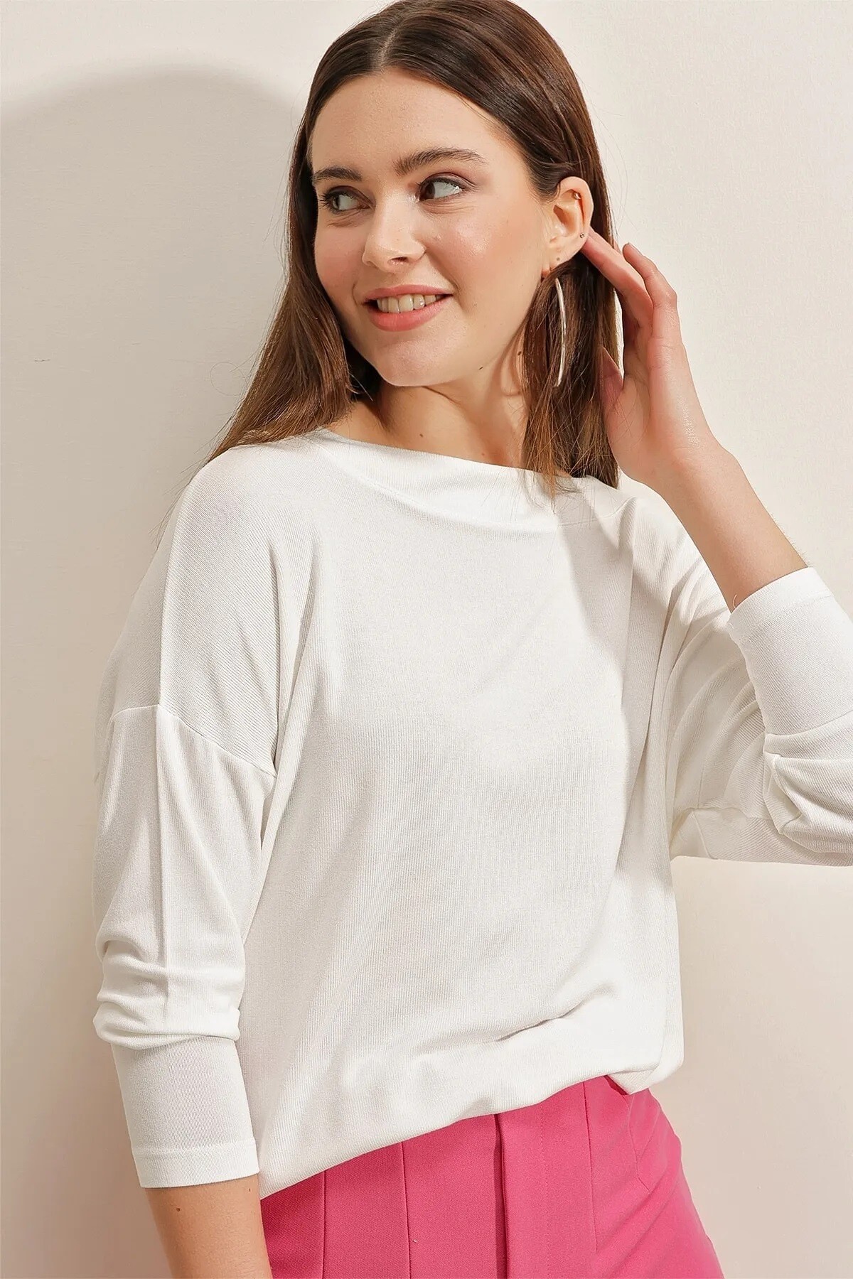 Kadın Beyaz Bisiklet Yaka Örme Bluz HZL23S-BD104691