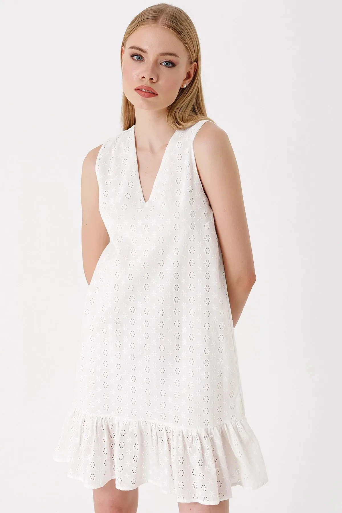 Kadın Beyaz V Yaka  Fistolu Mini Elbise HZL23S-BD123911