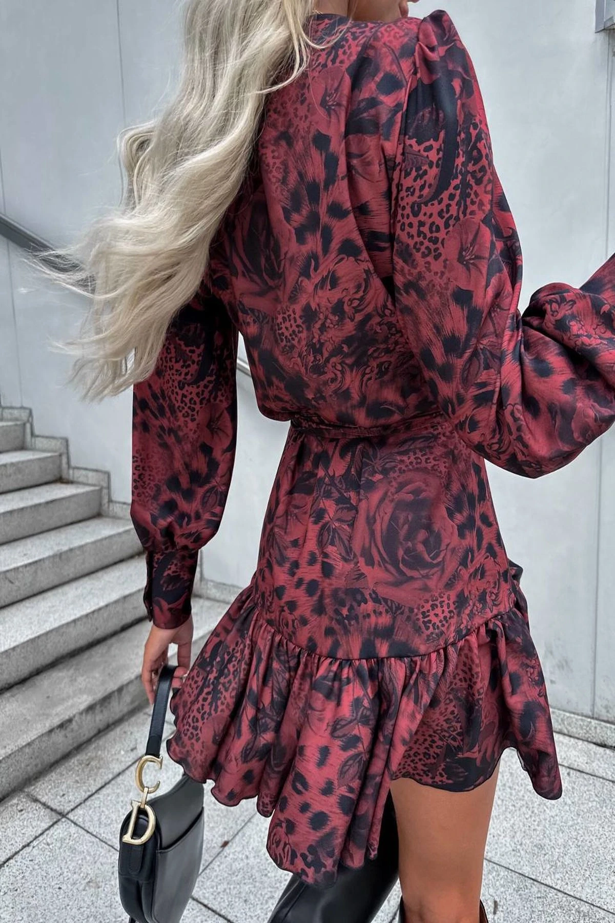 Kadın Bordo Ayarlanabilir İpli Bel Moss Crep Kumaş Dijital Baskı V Yaka Elbise HZL24S-BD121291