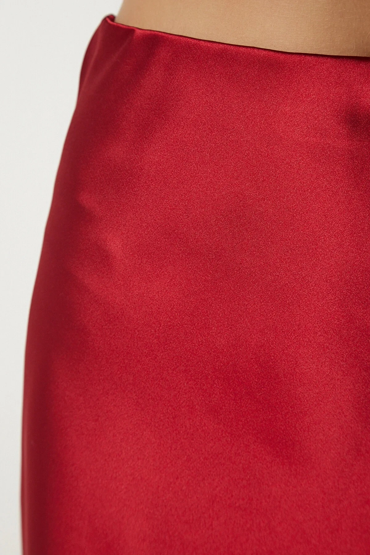 Kadın Bordo Saten Yüzeyli Beli Lastikli Midi Boy Etek Hzl23s-bd1101471