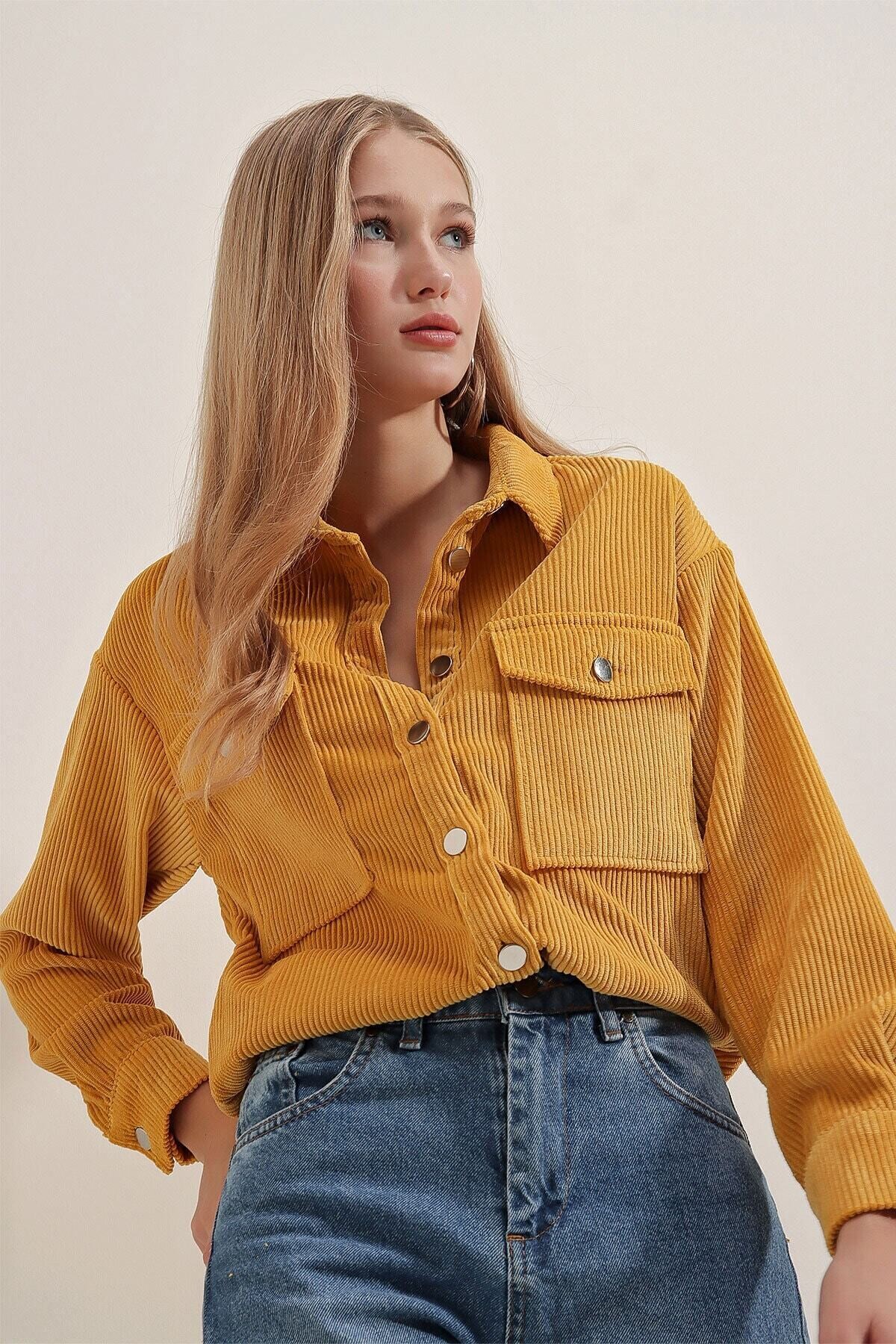 Kadın Canlı Hardal Kadife Hafif Oversize Şık Gömlek HZL23W-BD138651