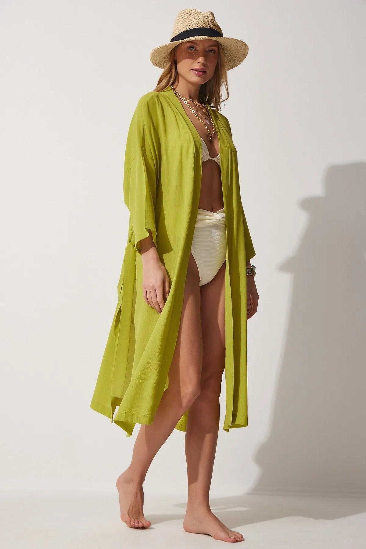 Kadın Fıstık Yeşili Kuşaklı Yırtmaçlı Uzun Kimono HZL22S-BD158351