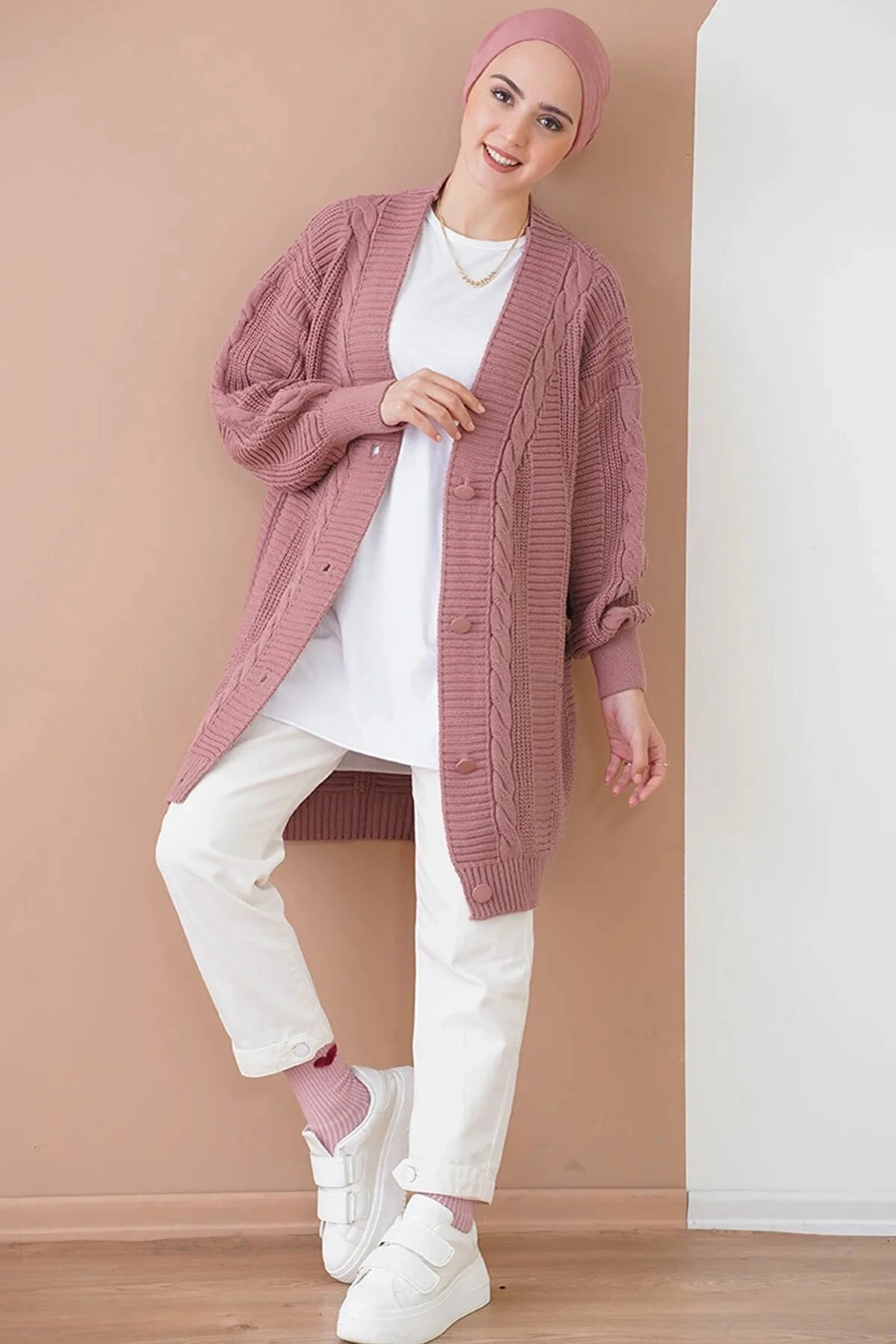 Kadın Tesettür Gül Kurusu Saç Örgü Desen Uzun Düğmeli Rahat Kesim Triko Hırka HZL24W-BD1100691